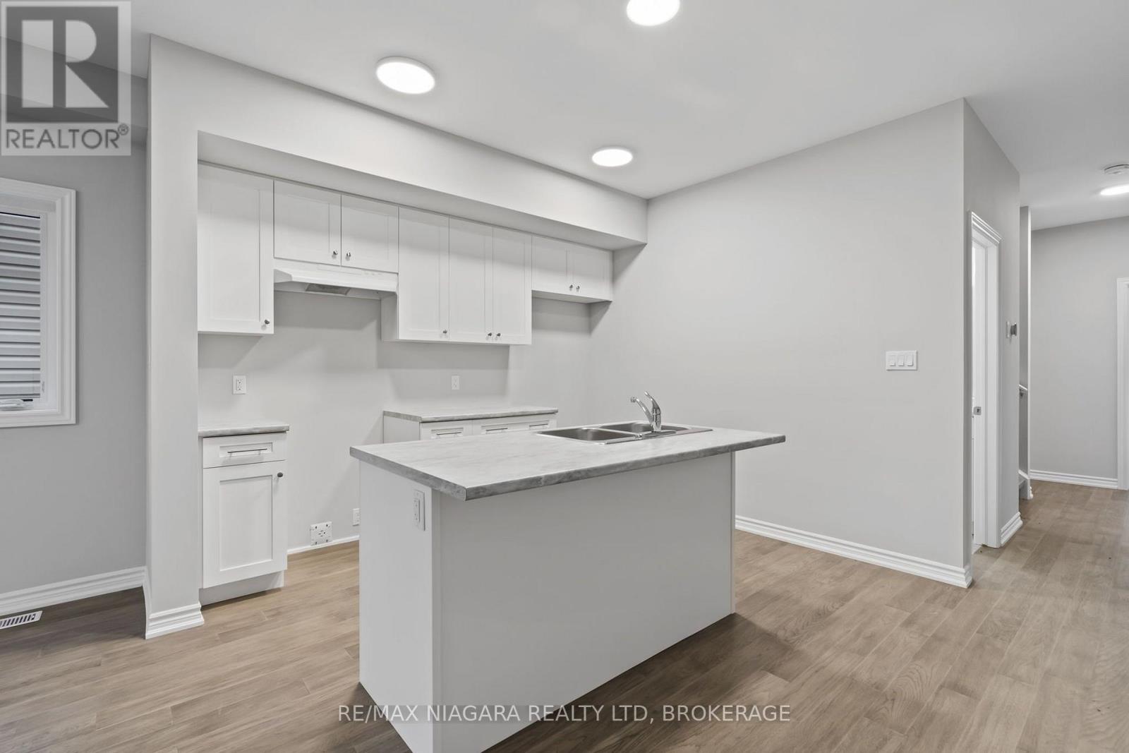 51 Superior Street, Welland, Ontario  L3B 3G3 - Photo 8 - X14101210