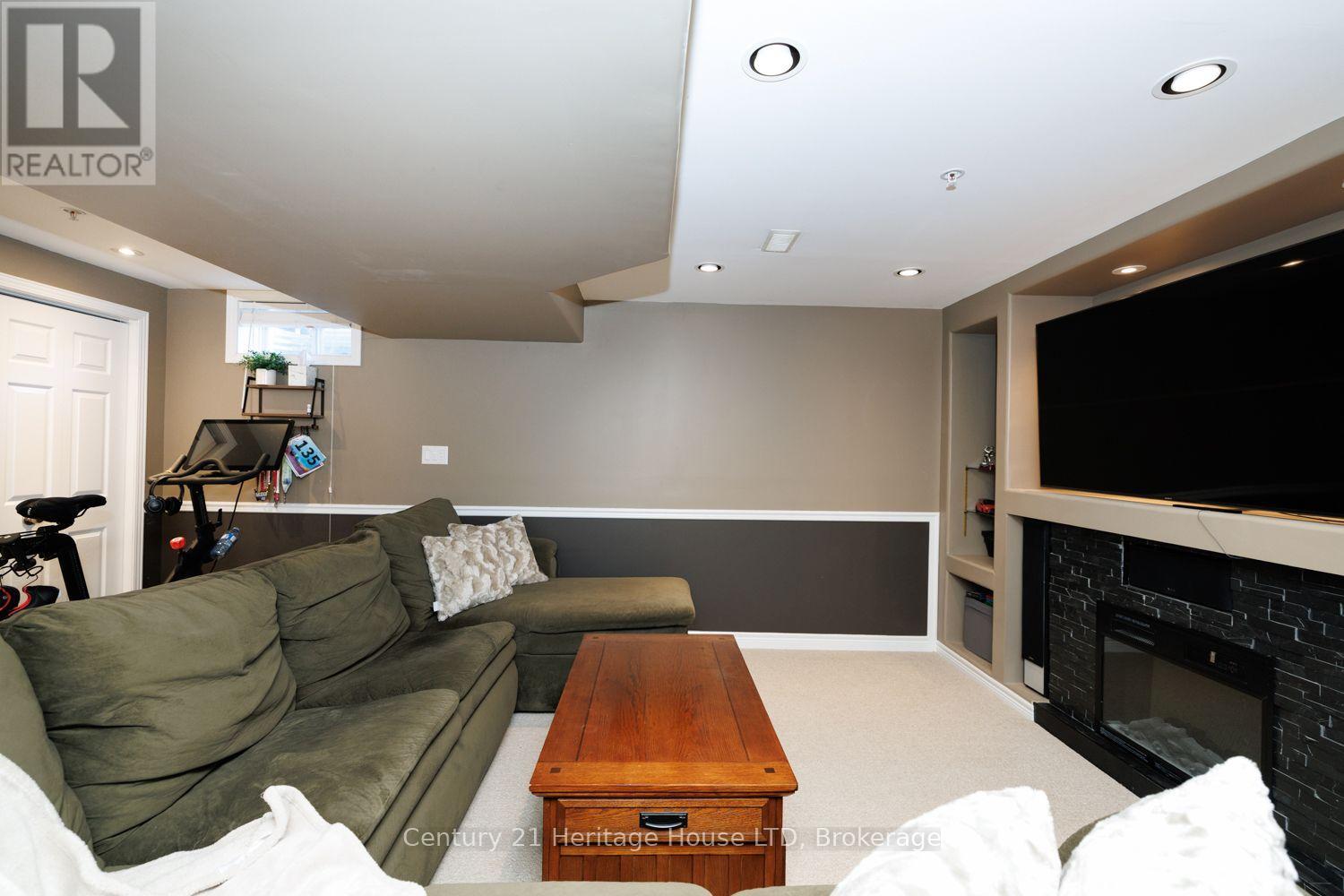 29 Bluegrass Crescent, St. Catharines, Ontario  L2P 0A8 - Photo 27 - X14101814