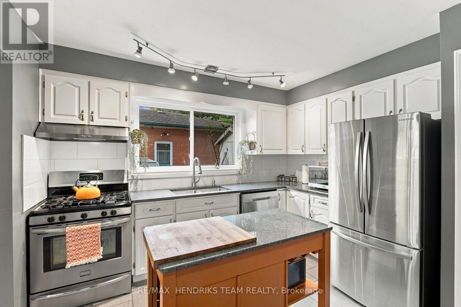 94 Bellingham Drive, Hamilton, Ontario  L8V 3R4 - Photo 9 - X14101830