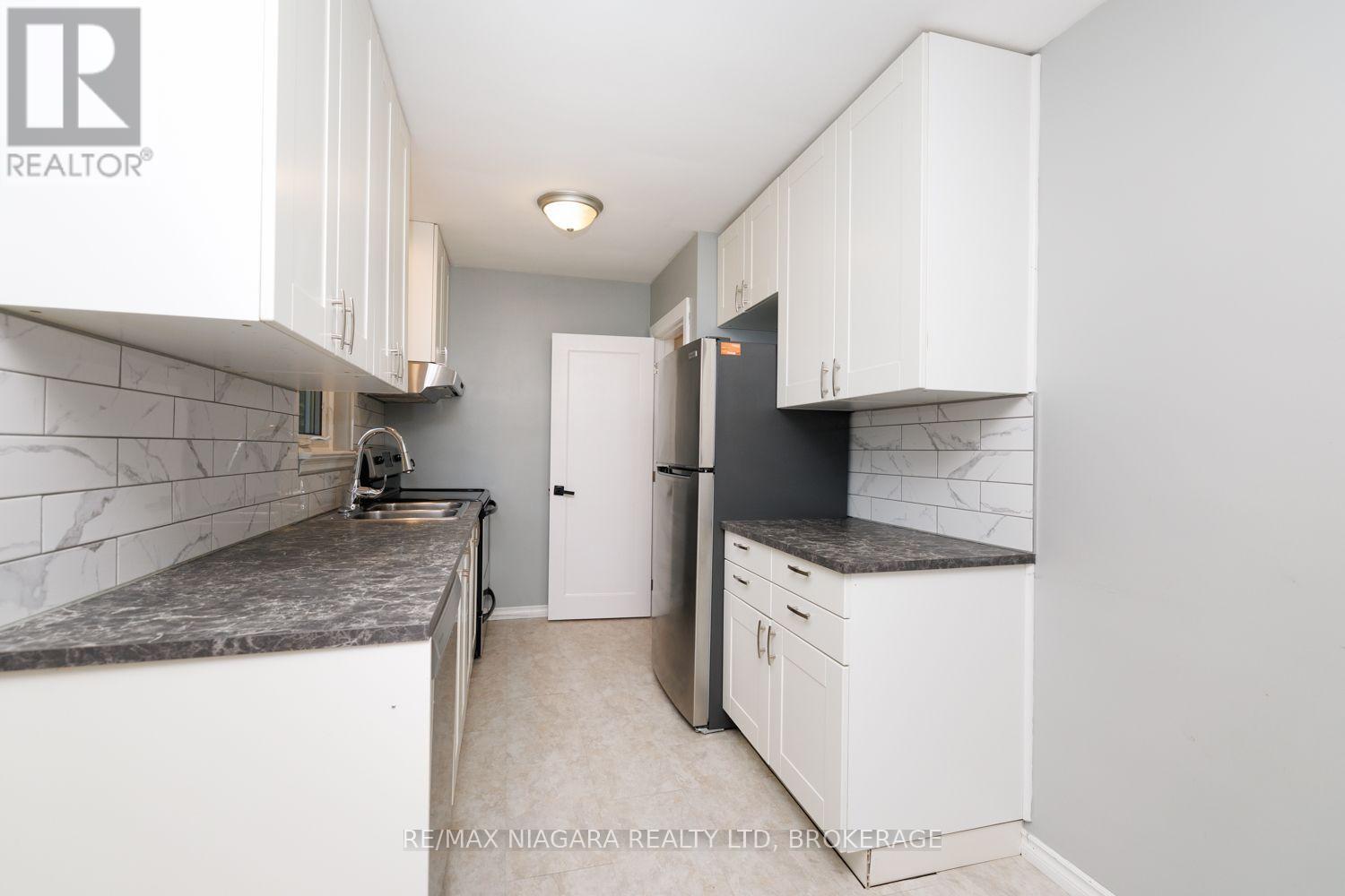 6 Broadmore Avenue, St. Catharines, Ontario  L2M 6A5 - Photo 10 - X14102282