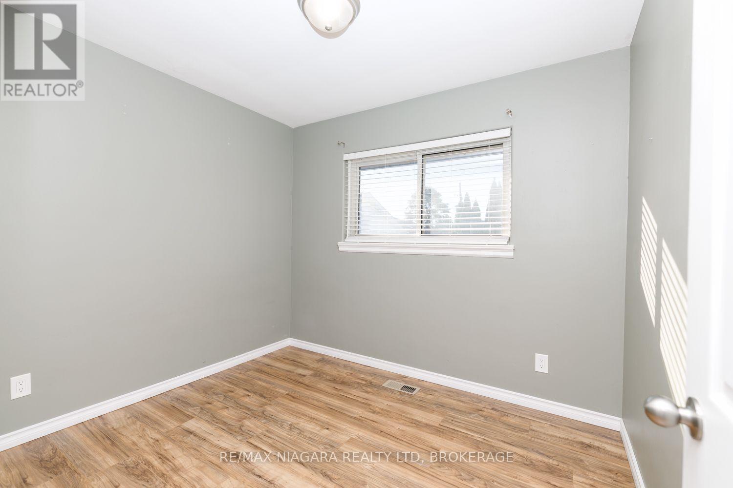 6 Broadmore Avenue, St. Catharines, Ontario  L2M 6A5 - Photo 13 - X14102282