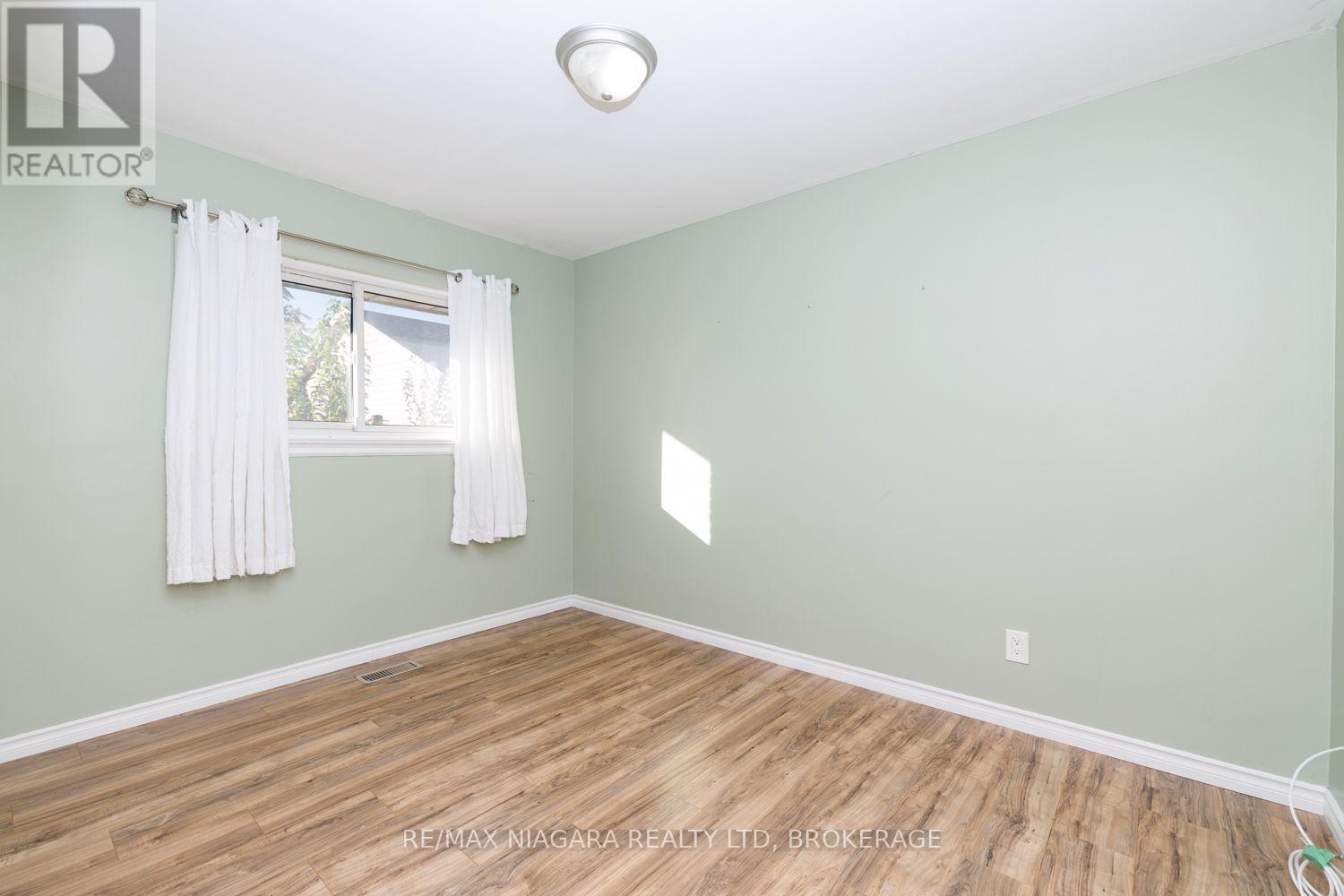 6 Broadmore Avenue, St. Catharines, Ontario  L2M 6A5 - Photo 15 - X14102282