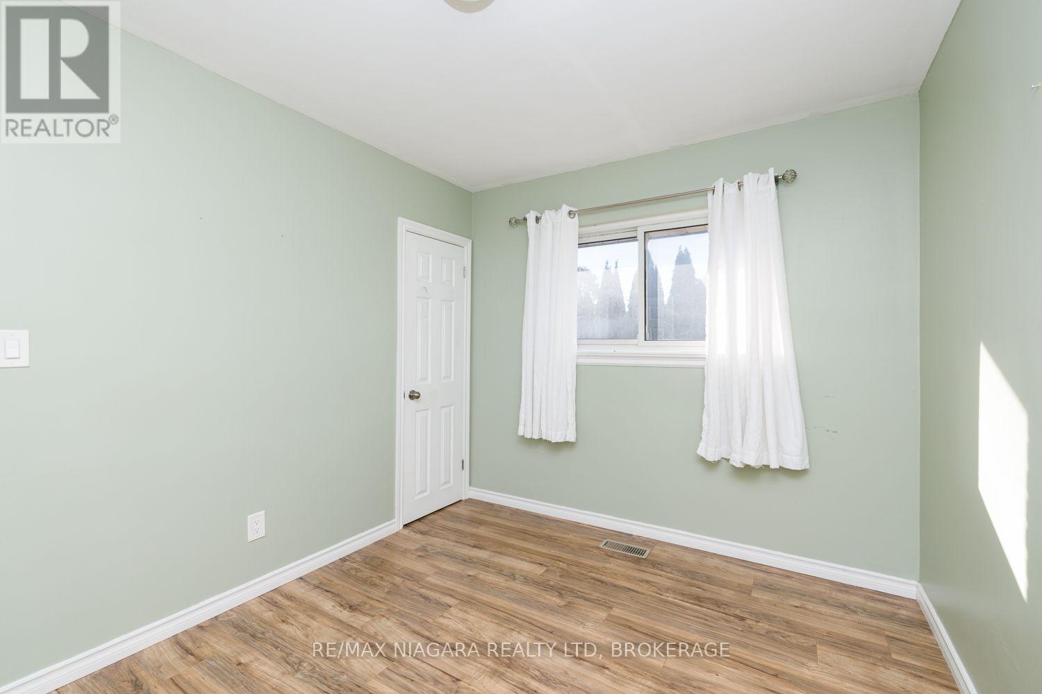 6 Broadmore Avenue, St. Catharines, Ontario  L2M 6A5 - Photo 16 - X14102282