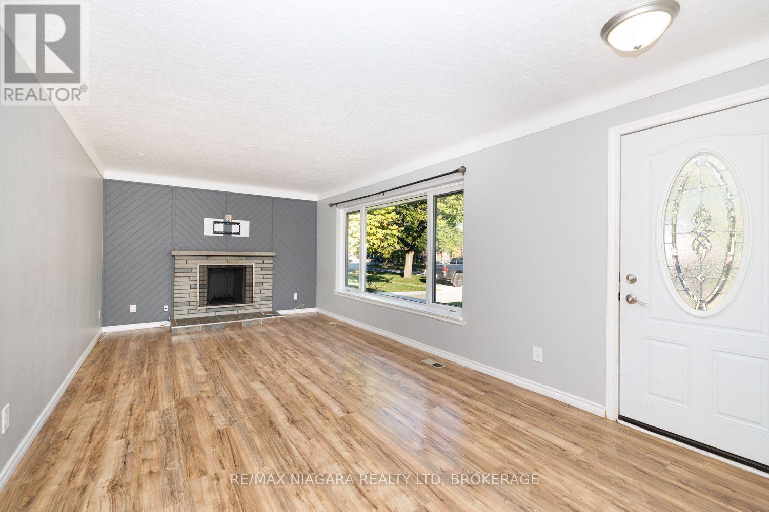 6 Broadmore Avenue, St. Catharines, Ontario  L2M 6A5 - Photo 4 - X14102282
