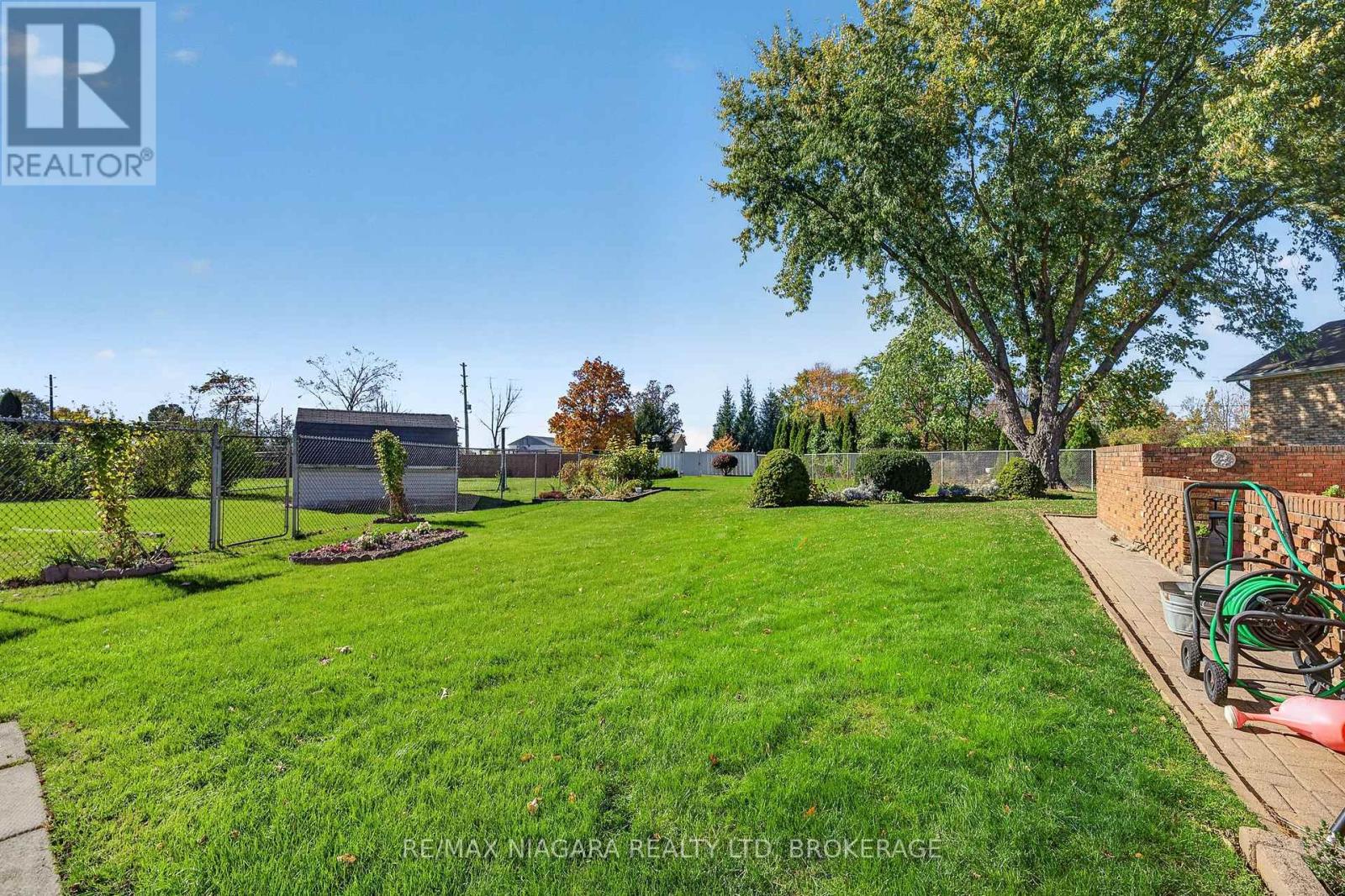 8230 Lexington Court, Niagara Falls, Ontario  L2H 1W4 - Photo 40 - X14102636