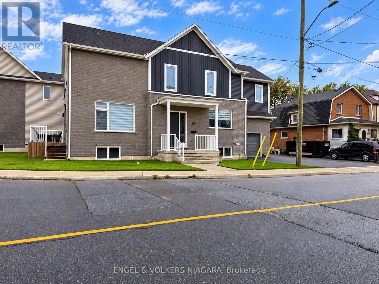 4499 Fourth Avenue, Niagara Falls, Ontario  L2E 4N4 - Photo 2 - X14103164