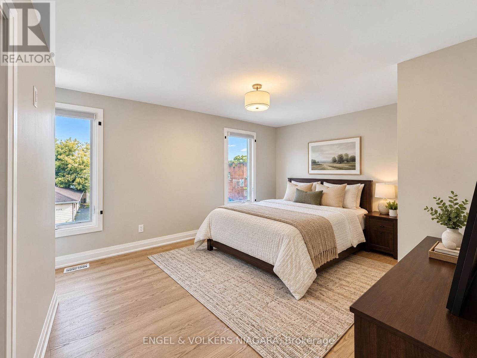 4499 Fourth Avenue, Niagara Falls, Ontario  L2E 4N4 - Photo 40 - X14103164