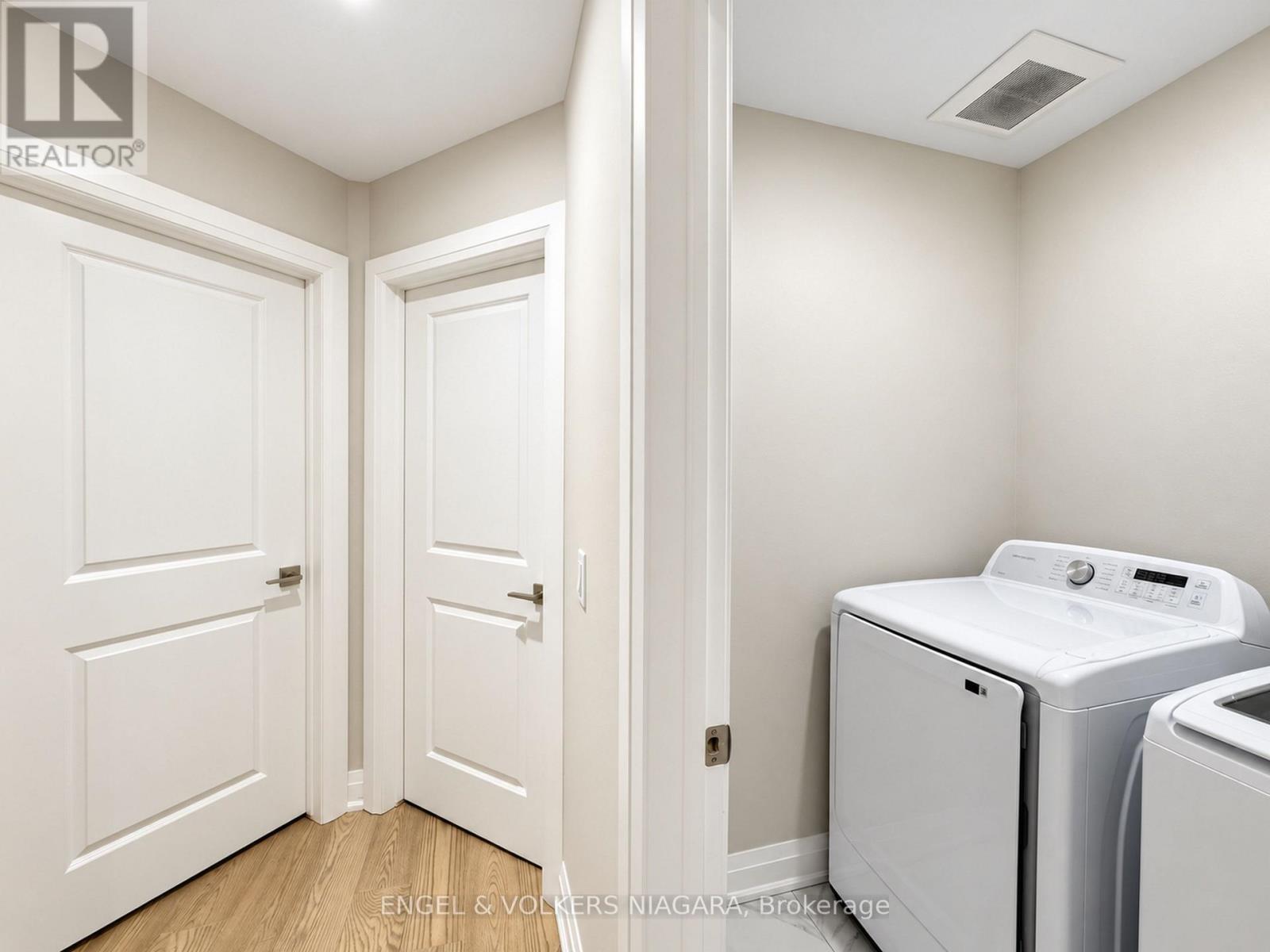 4499 Fourth Avenue, Niagara Falls, Ontario  L2E 4N4 - Photo 45 - X14103164