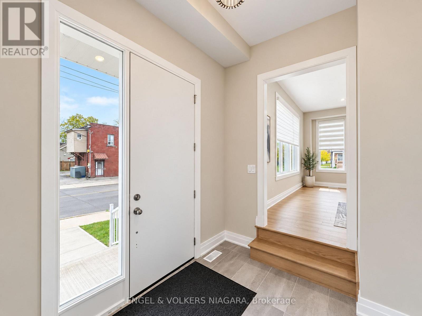 4499 Fourth Avenue, Niagara Falls, Ontario  L2E 4N4 - Photo 28 - X14103172