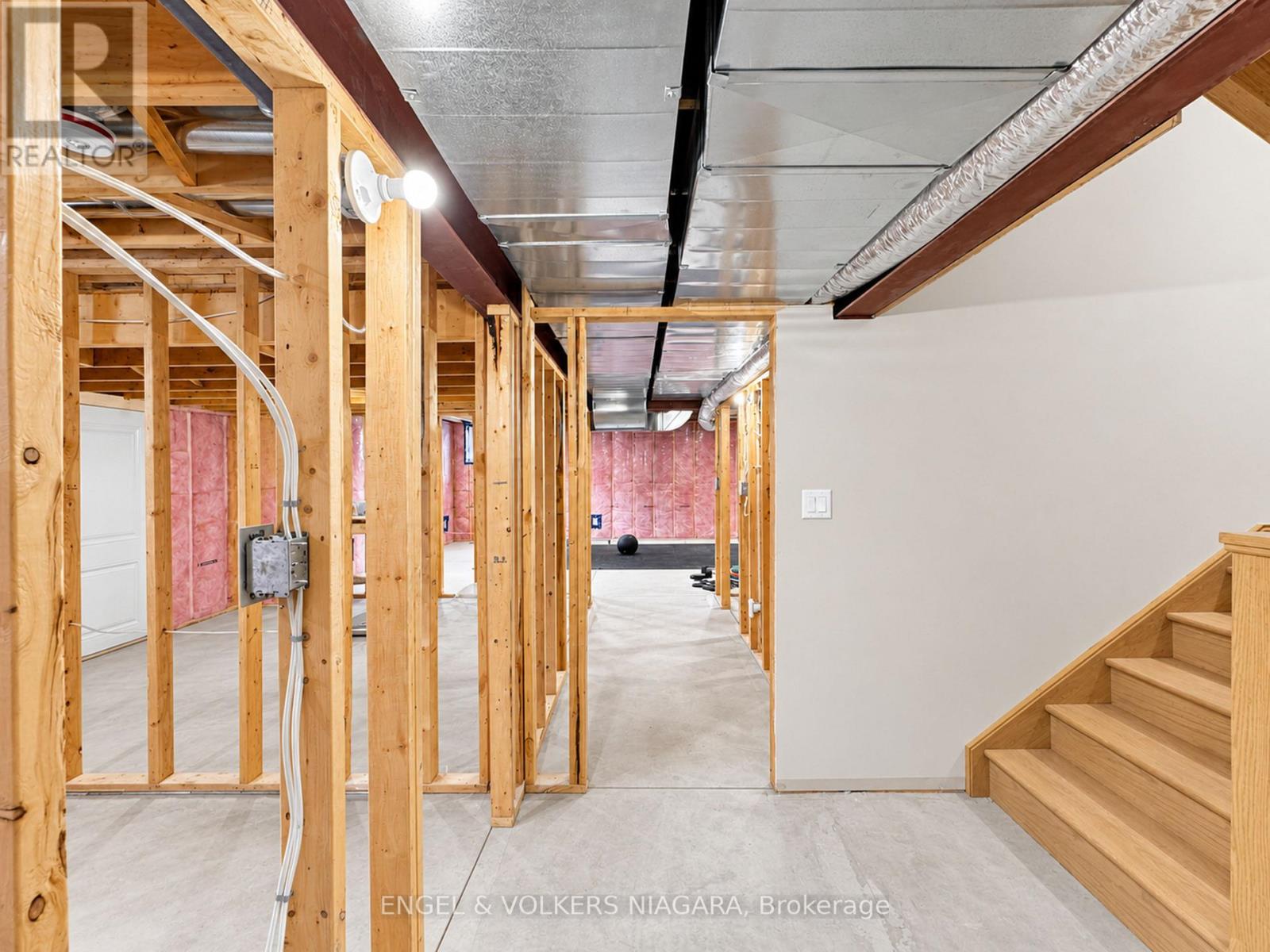 4499 Fourth Avenue, Niagara Falls, Ontario  L2E 4N4 - Photo 49 - X14103172