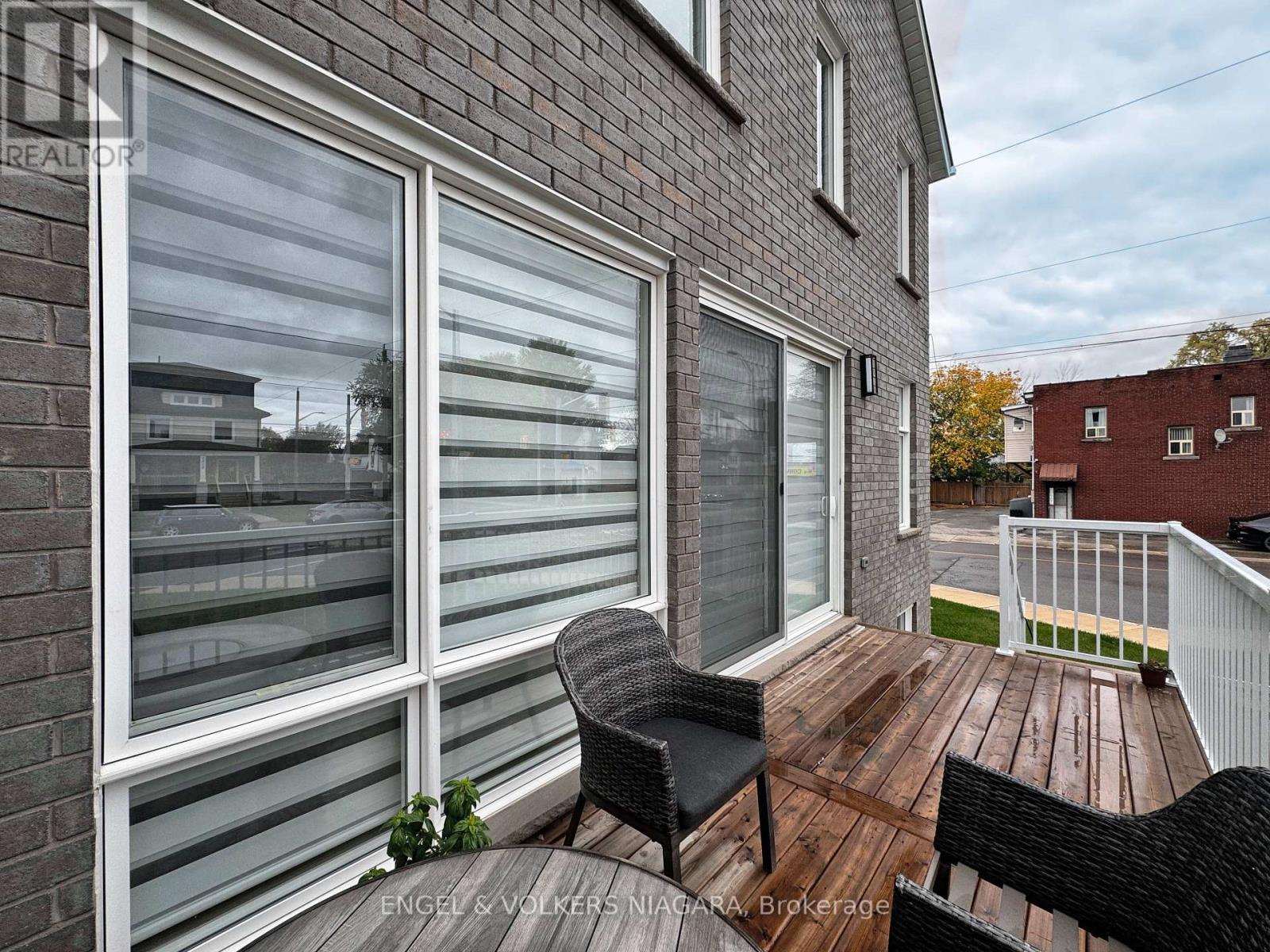 4499 Fourth Avenue, Niagara Falls, Ontario  L2E 4N4 - Photo 6 - X14103172