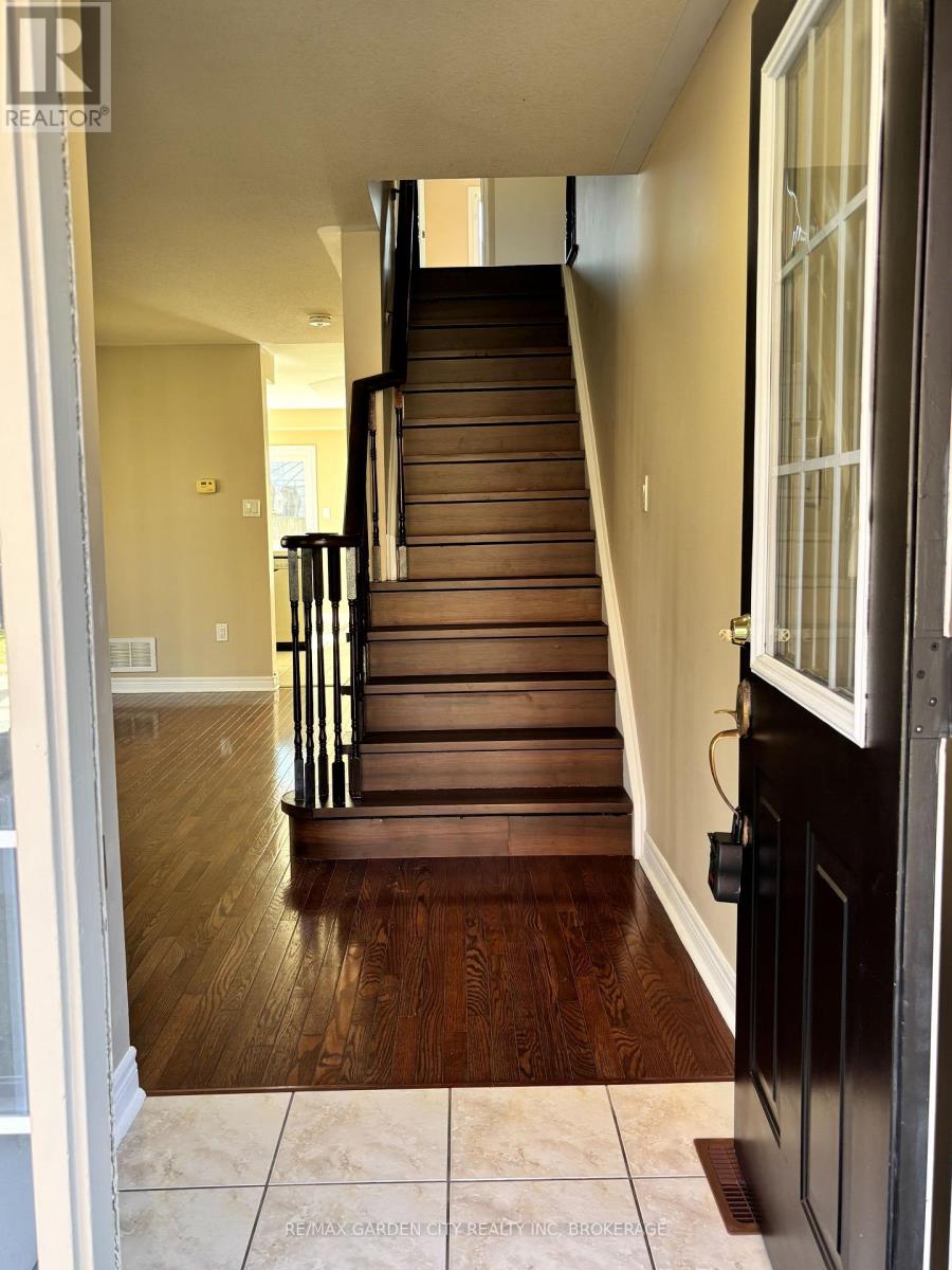 100 Young Crescent, Niagara-On-The-Lake, Ontario  L0S 1J0 - Photo 3 - X14104286