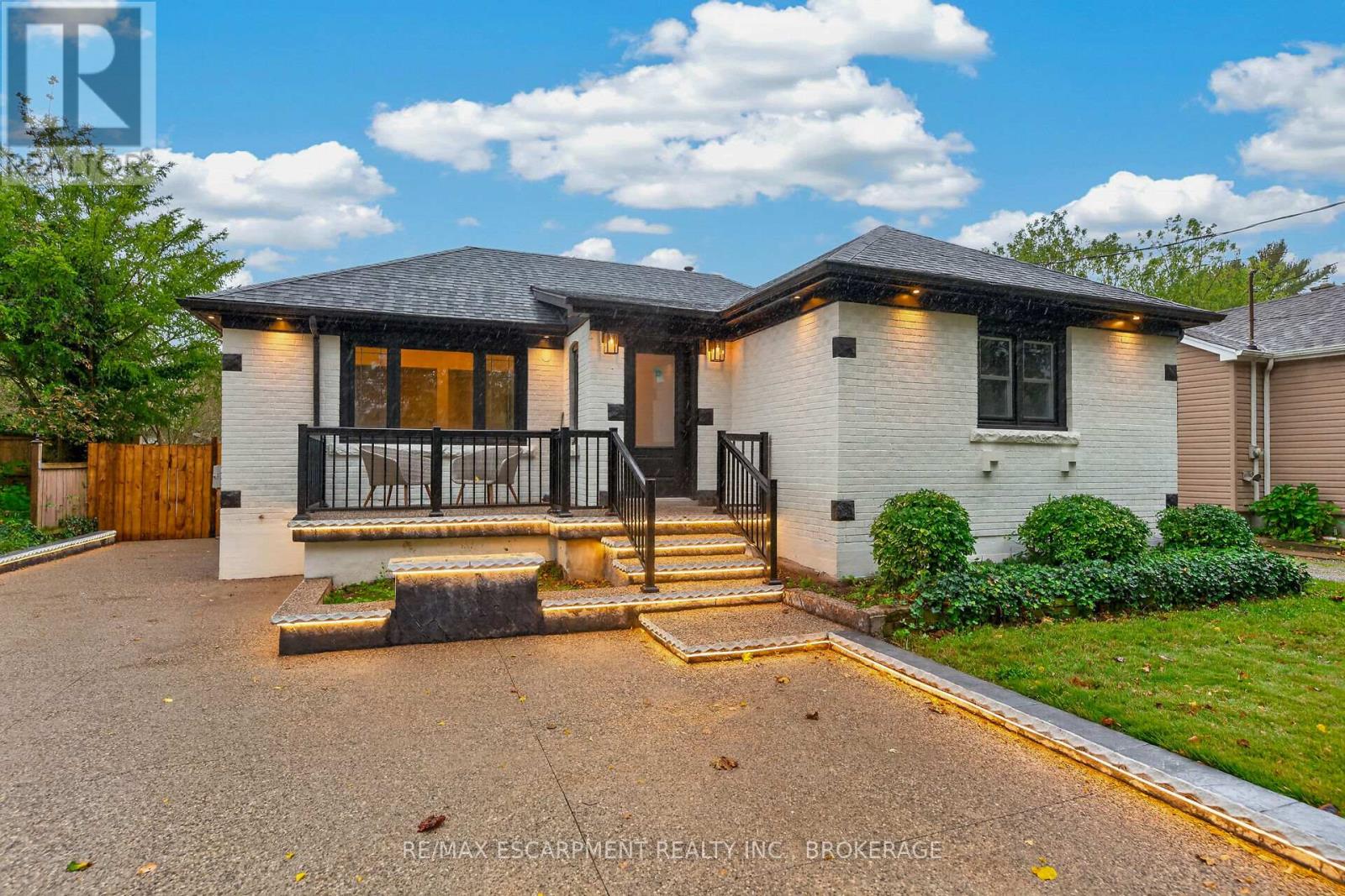 5662 Morden Drive, Niagara Falls, Ontario  L2E 3C5 - Photo 3 - X14104890