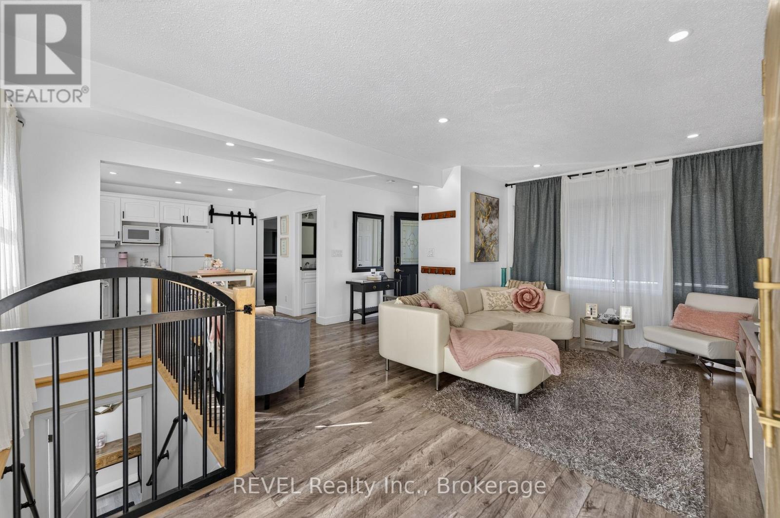 1329 Niagara Stone Road, Niagara-On-The-Lake, Ontario  L0S 1J0 - Photo 13 - X14105350