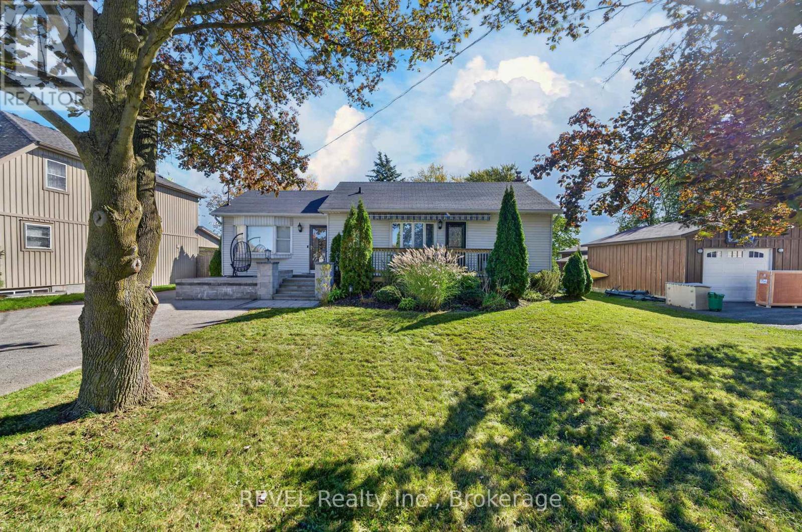 1329 Niagara Stone Road, Niagara-On-The-Lake, Ontario  L0S 1J0 - Photo 2 - X14105350