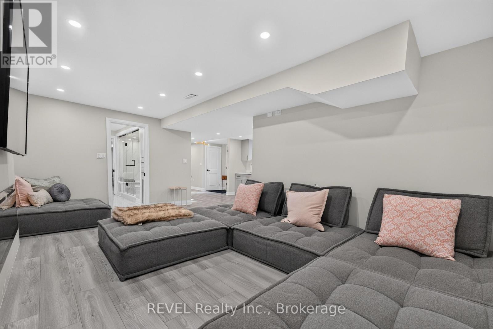 1329 Niagara Stone Road, Niagara-On-The-Lake, Ontario  L0S 1J0 - Photo 32 - X14105350