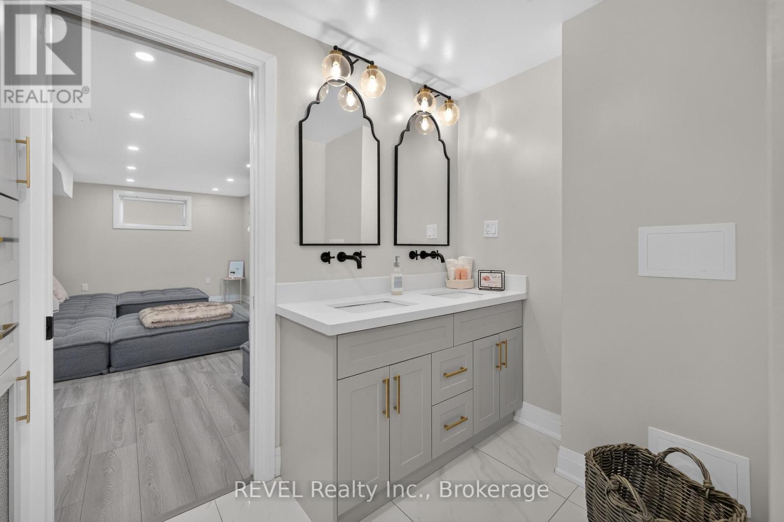 1329 Niagara Stone Road, Niagara-On-The-Lake, Ontario  L0S 1J0 - Photo 35 - X14105350