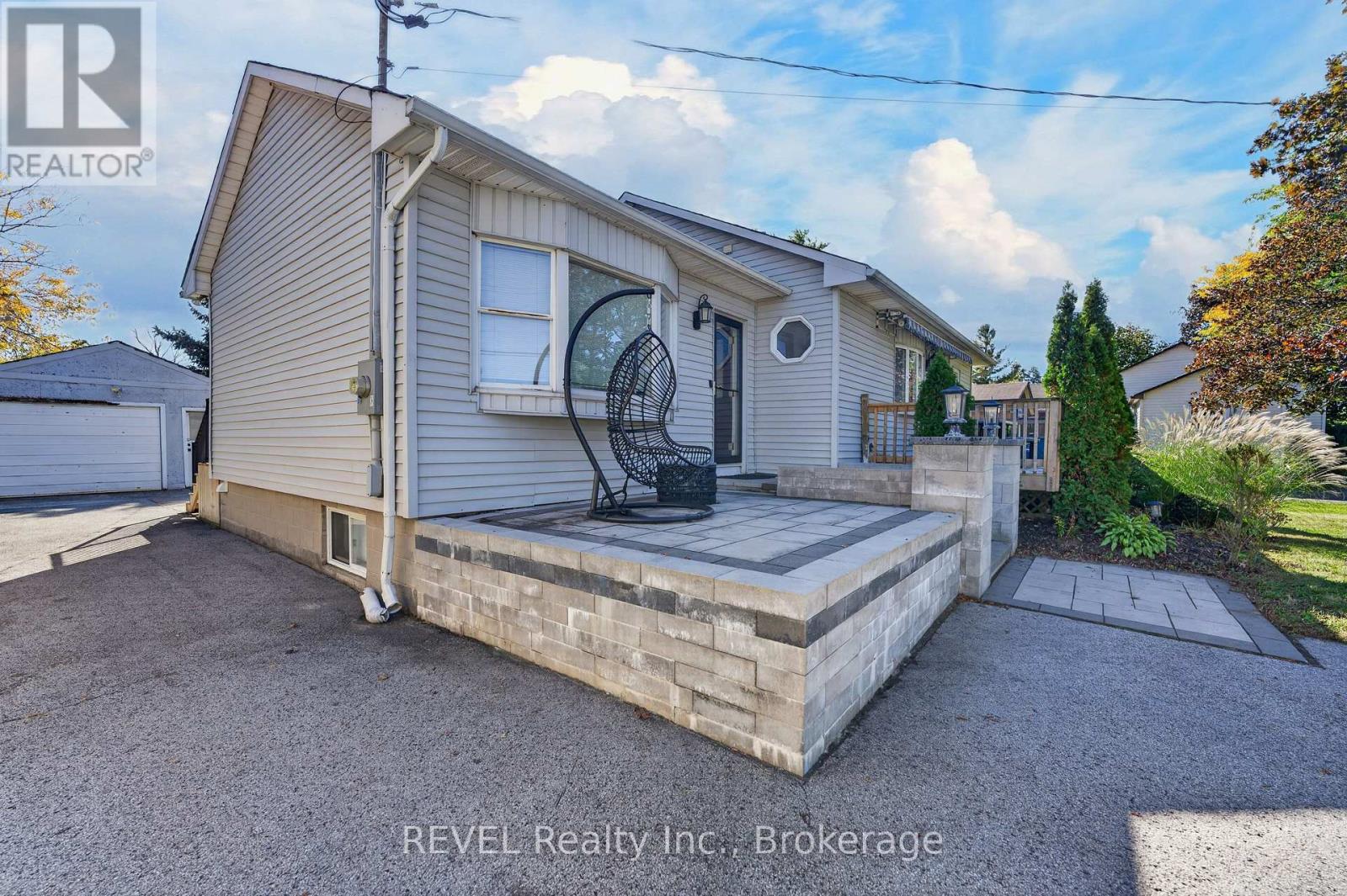 1329 Niagara Stone Road, Niagara-On-The-Lake, Ontario  L0S 1J0 - Photo 4 - X14105350