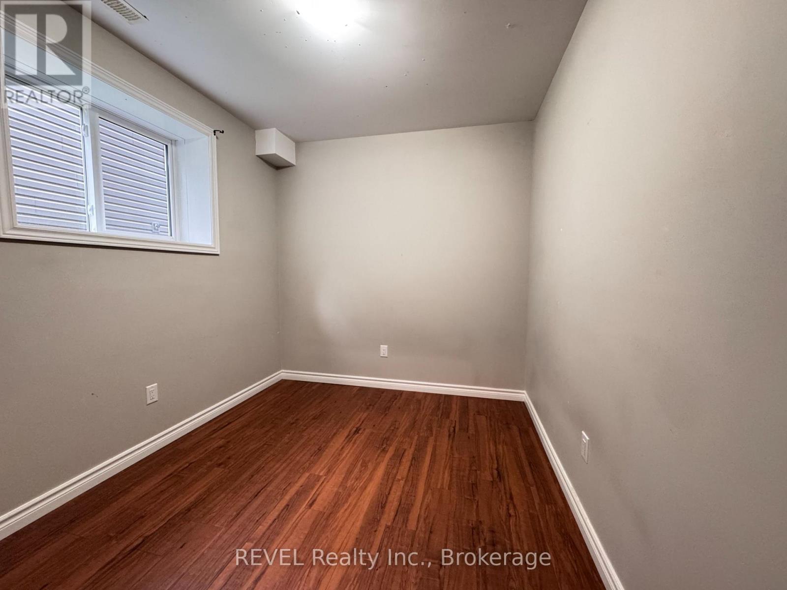 438 Mcalpine Avenue N, Welland, Ontario  L3B 1T3 - Photo 6 - X14105396