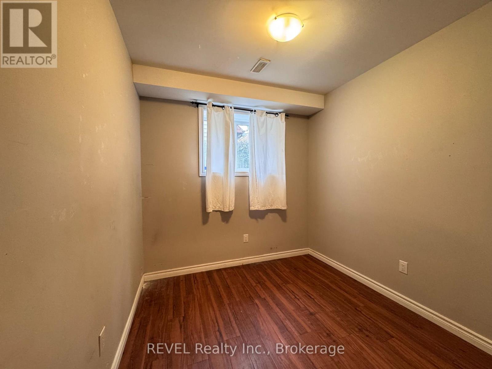 438 Mcalpine Avenue N, Welland, Ontario  L3B 1T3 - Photo 8 - X14105396