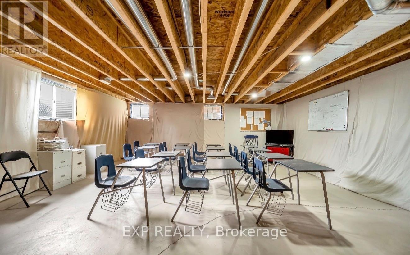 204 Mccabe Avenue, Welland, Ontario  L3B 0H6 - Photo 42 - X14105406