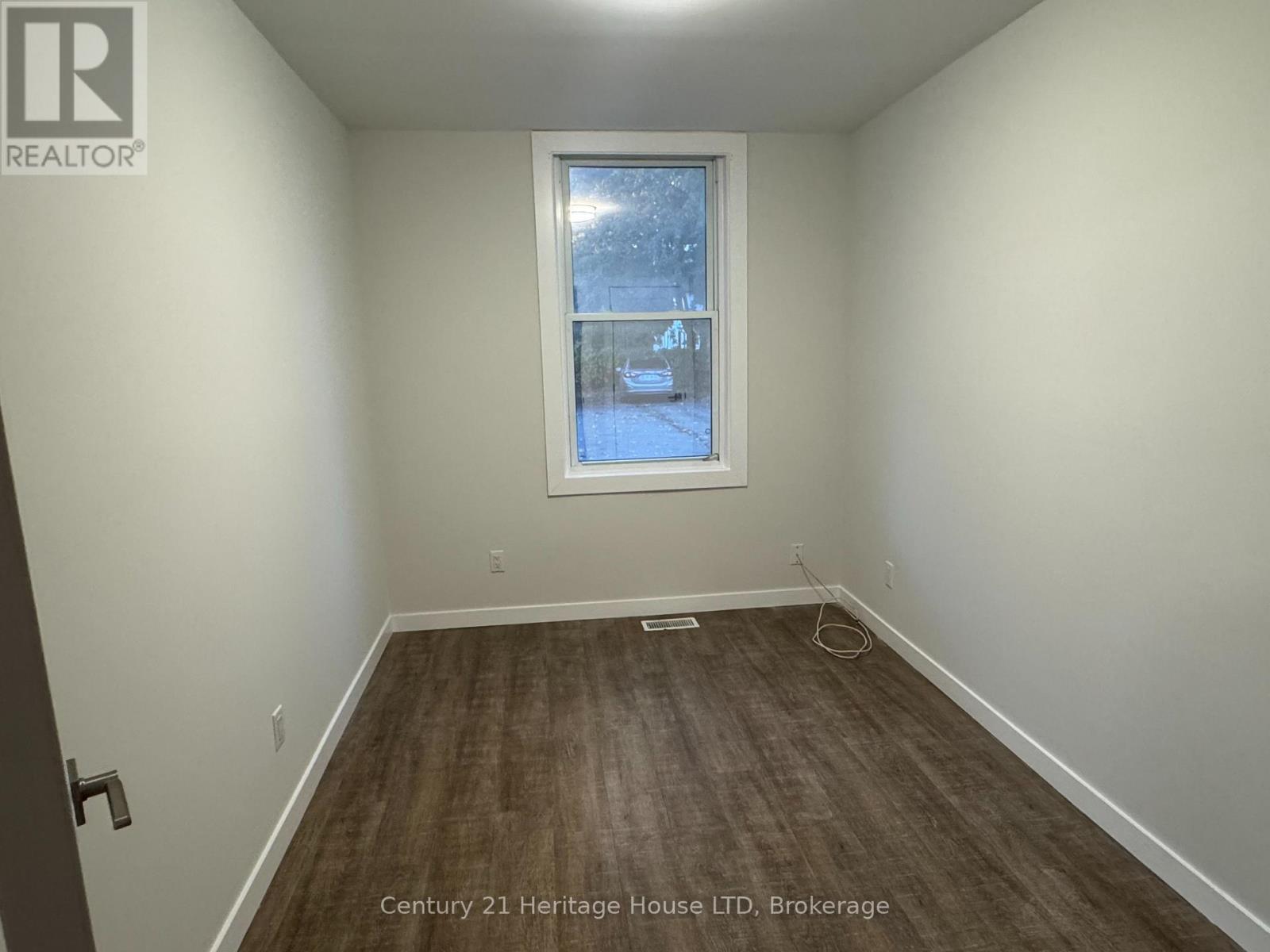 2 - 28 Princess Street, Fort Erie, Ontario  L2A 1V6 - Photo 5 - X14105986