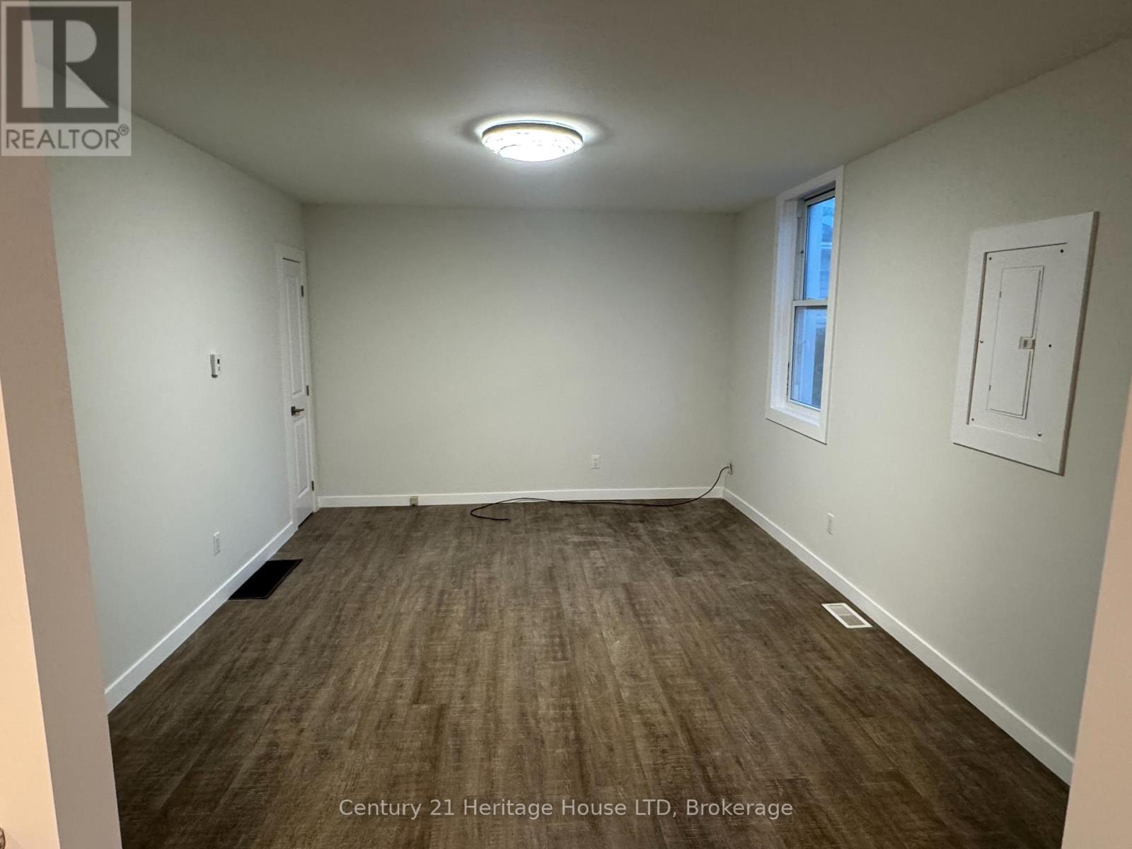 2 - 28 Princess Street, Fort Erie, Ontario  L2A 1V6 - Photo 6 - X14105986