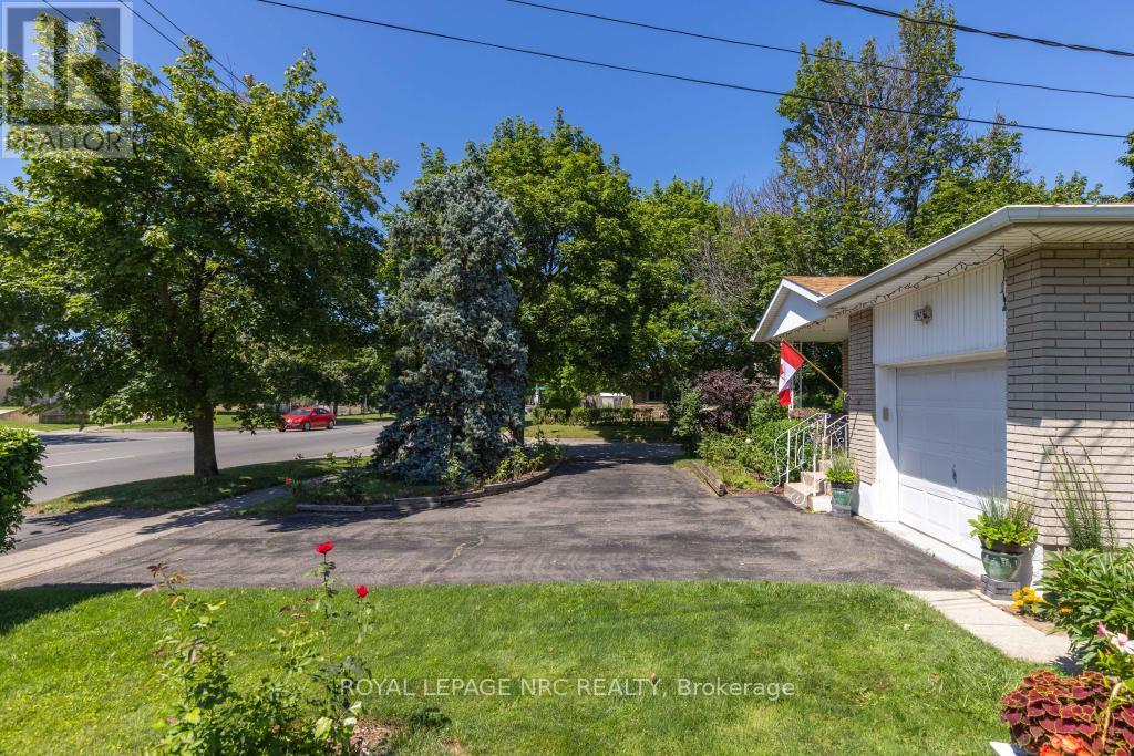 542 Lake Street, St. Catharines, Ontario  L2N 4H8 - Photo 3 - X14106072