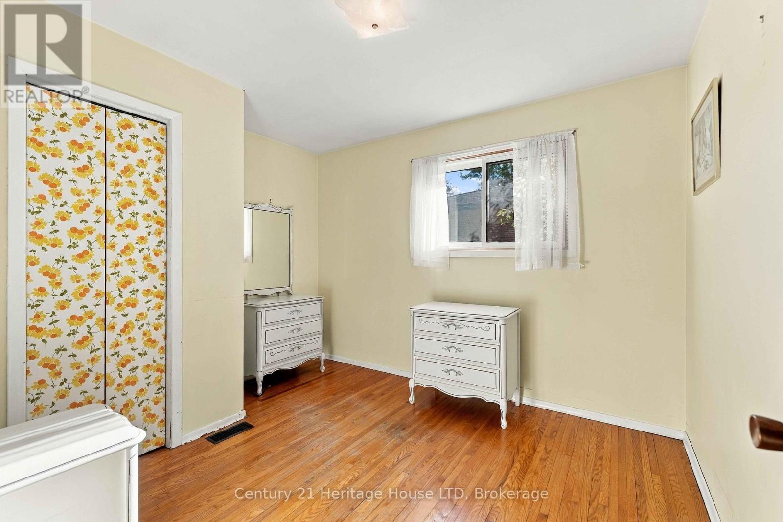 4227 Pettit Avenue, Niagara Falls, Ontario  L2E 6K6 - Photo 20 - X14106188