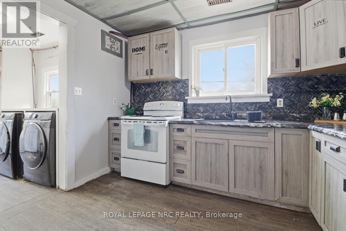 529 Rosehill Road, Fort Erie, Ontario  L2A 5M4 - Photo 8 - X14106894