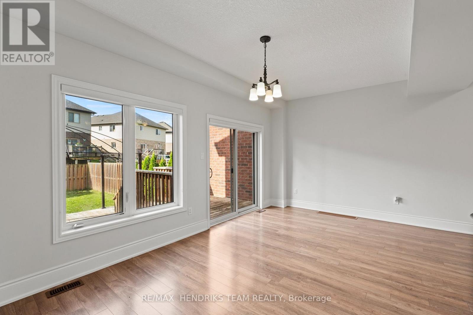 35 Sunset Way, Thorold, Ontario  L0S 1A0 - Photo 14 - X14106912