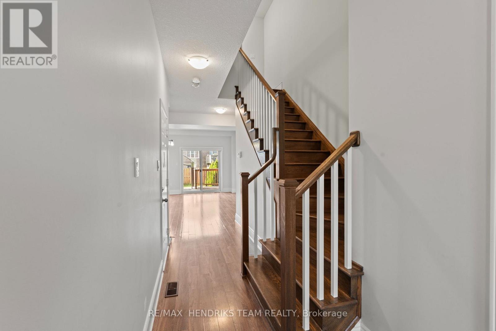35 Sunset Way, Thorold, Ontario  L0S 1A0 - Photo 6 - X14106912
