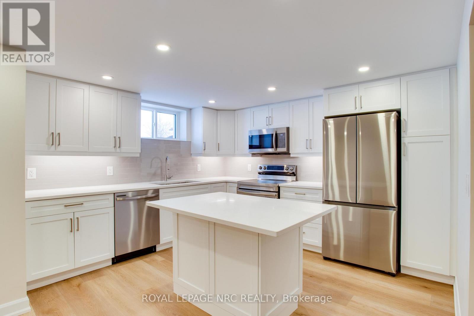 LOWER - 138 CATHERINE STREET, Fort Erie, Ontario