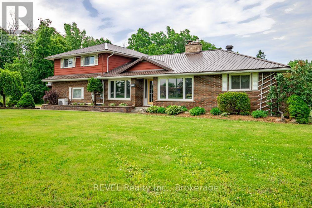 2229 Houck Crescent, Fort Erie, Ontario  L2A 5M4 - Photo 2 - X14107742