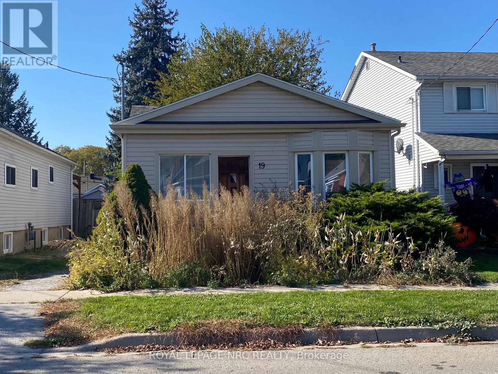 19 MARGERY AVENUE, St. Catharines, Ontario