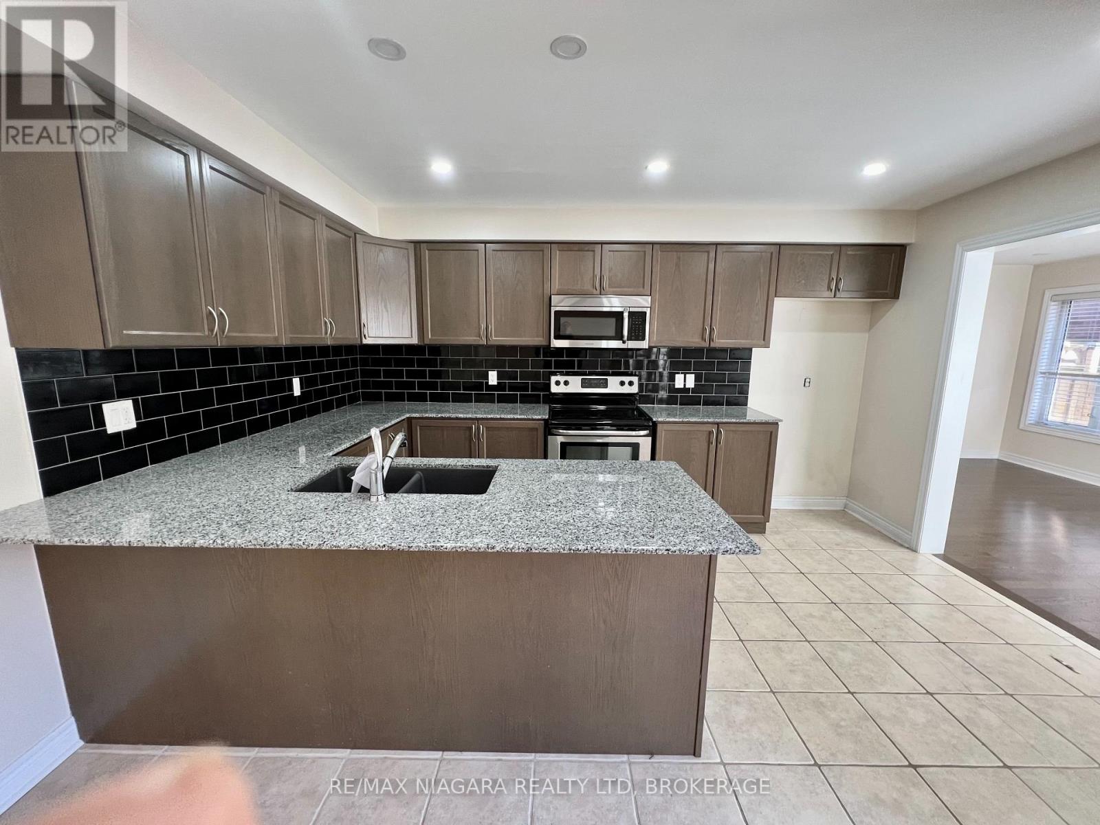 11 Keith Crescent, St. Catharines, Ontario  L0S 1J0 - Photo 14 - X14109244