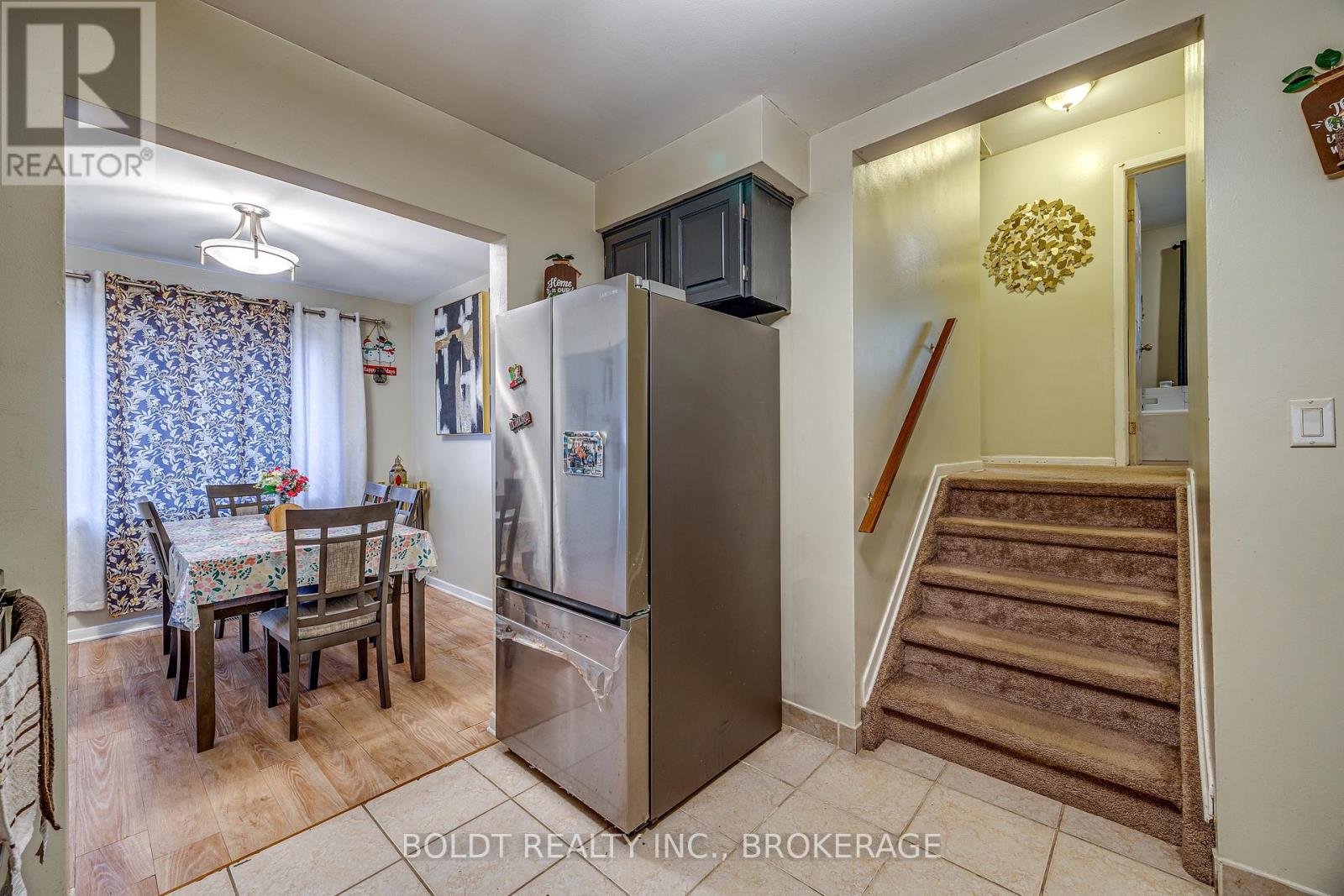 26 Leaside Drive, St. Catharines, Ontario  L2M 4G5 - Photo 10 - X14109712