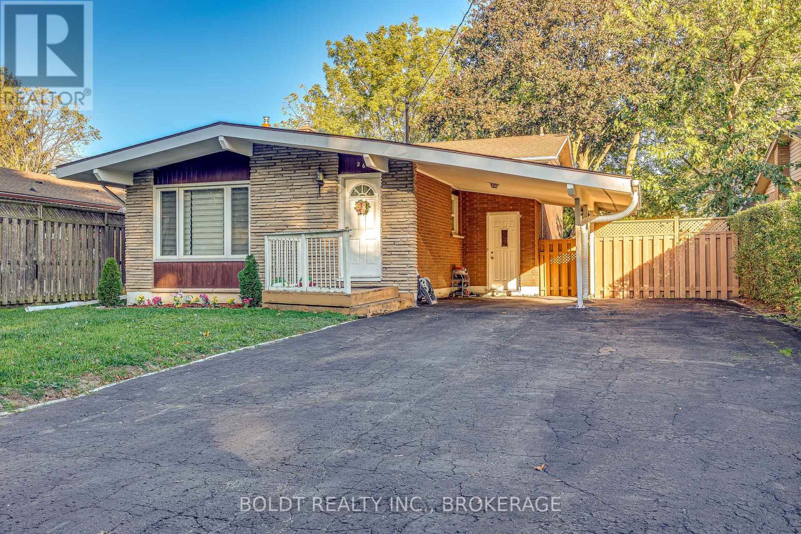 26 Leaside Drive, St. Catharines, Ontario  L2M 4G5 - Photo 2 - X14109712