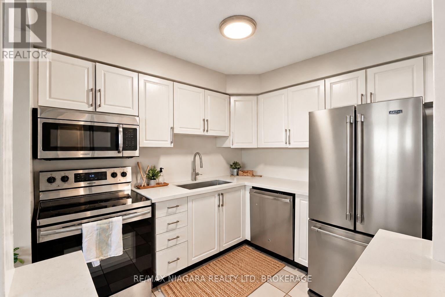 601 - 81 Scott Street, St. Catharines, Ontario  L2N 7L5 - Photo 8 - X14109858