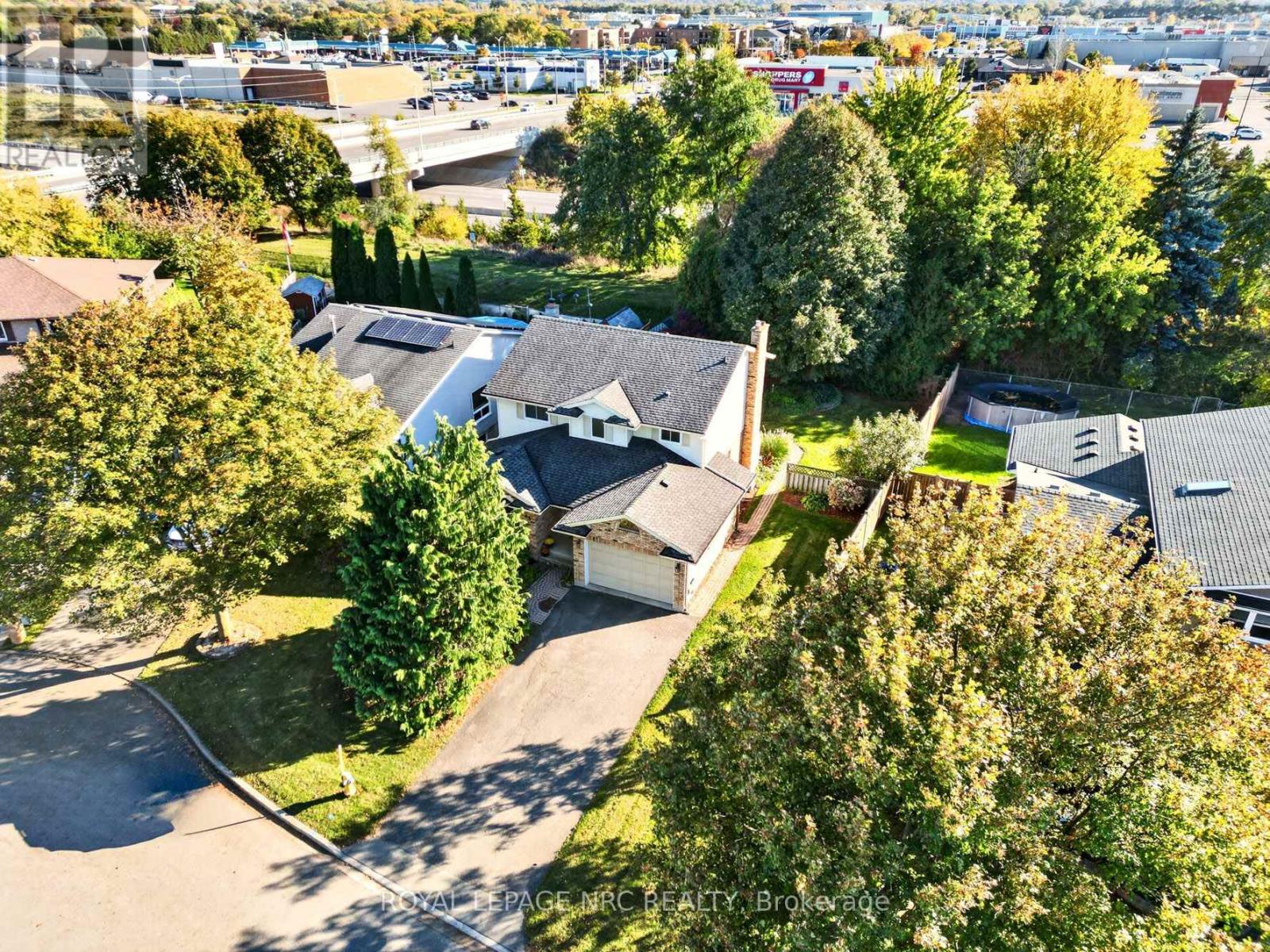 43 Farmington Drive, St. Catharines, Ontario  L2S 3G1 - Photo 2 - X14110238
