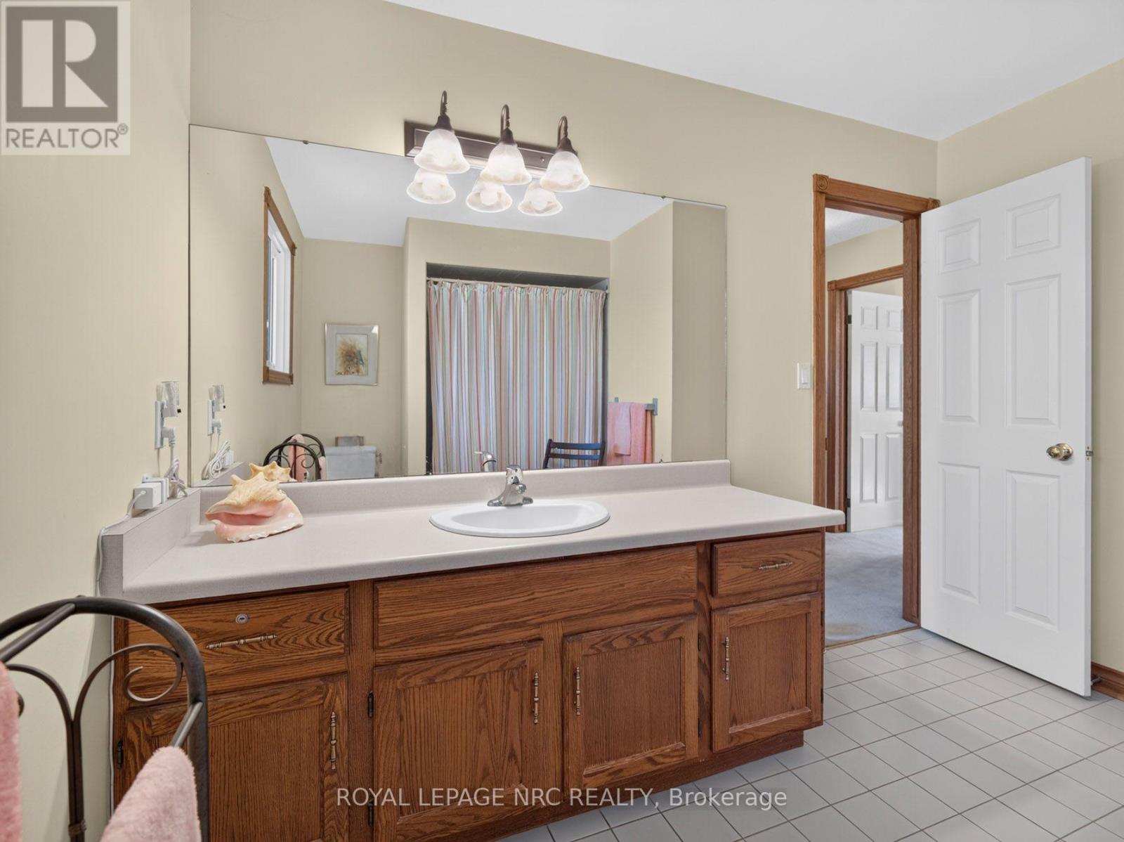 43 Farmington Drive, St. Catharines, Ontario  L2S 3G1 - Photo 29 - X14110238