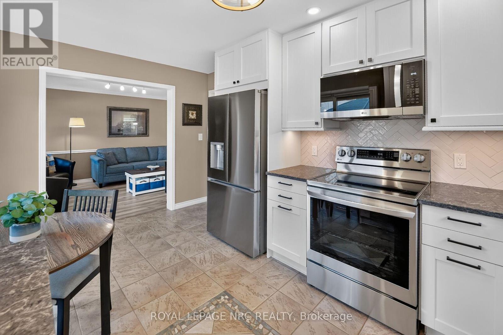 74 Sterling Street, St. Catharines, Ontario  L2S 3T3 - Photo 15 - X14110426