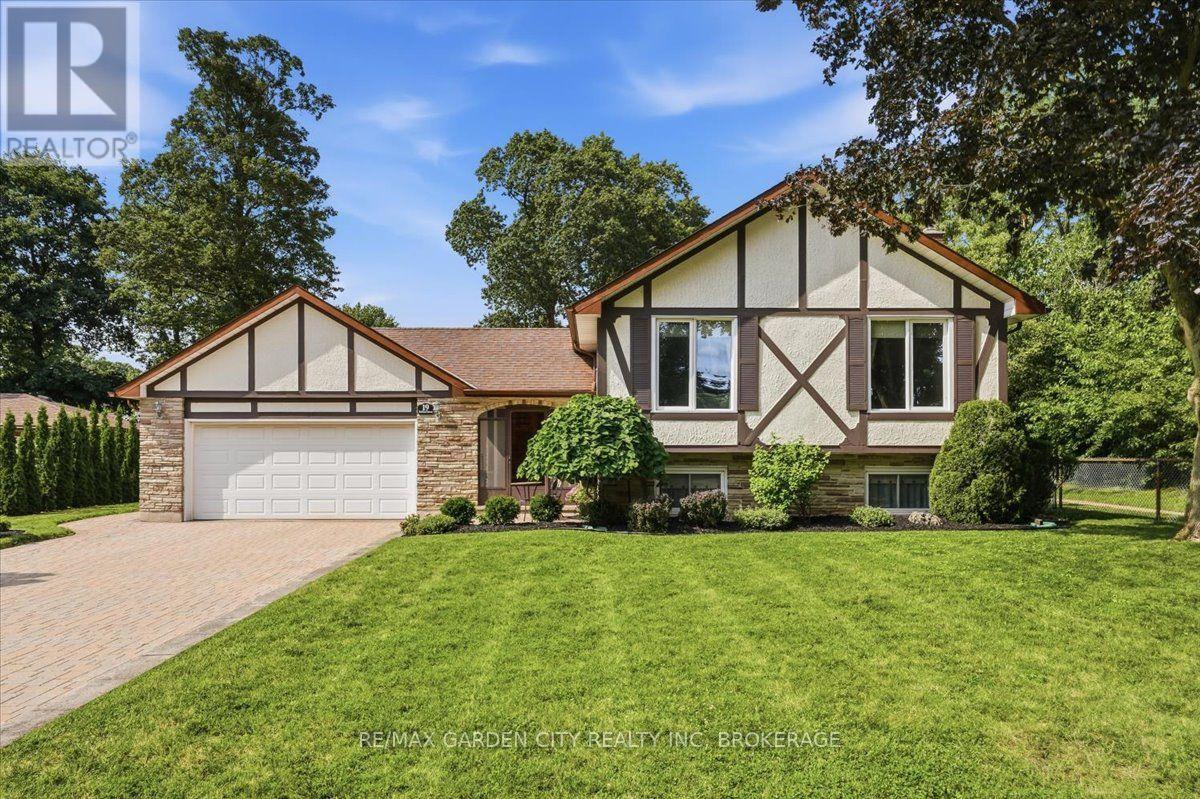 19 BERKHOUT TERRACE, Pelham, Ontario