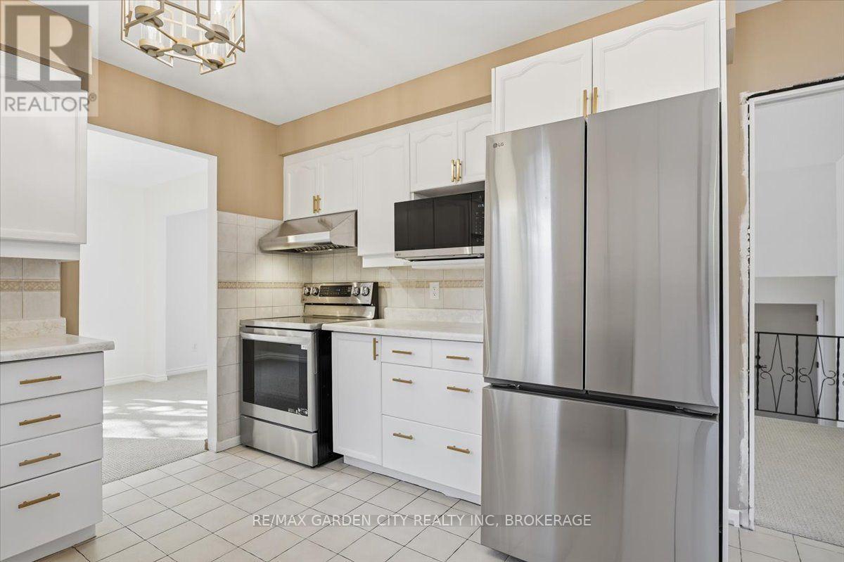19 Berkhout Terrace, Pelham, Ontario  L3E 0H3 - Photo 12 - X14110866