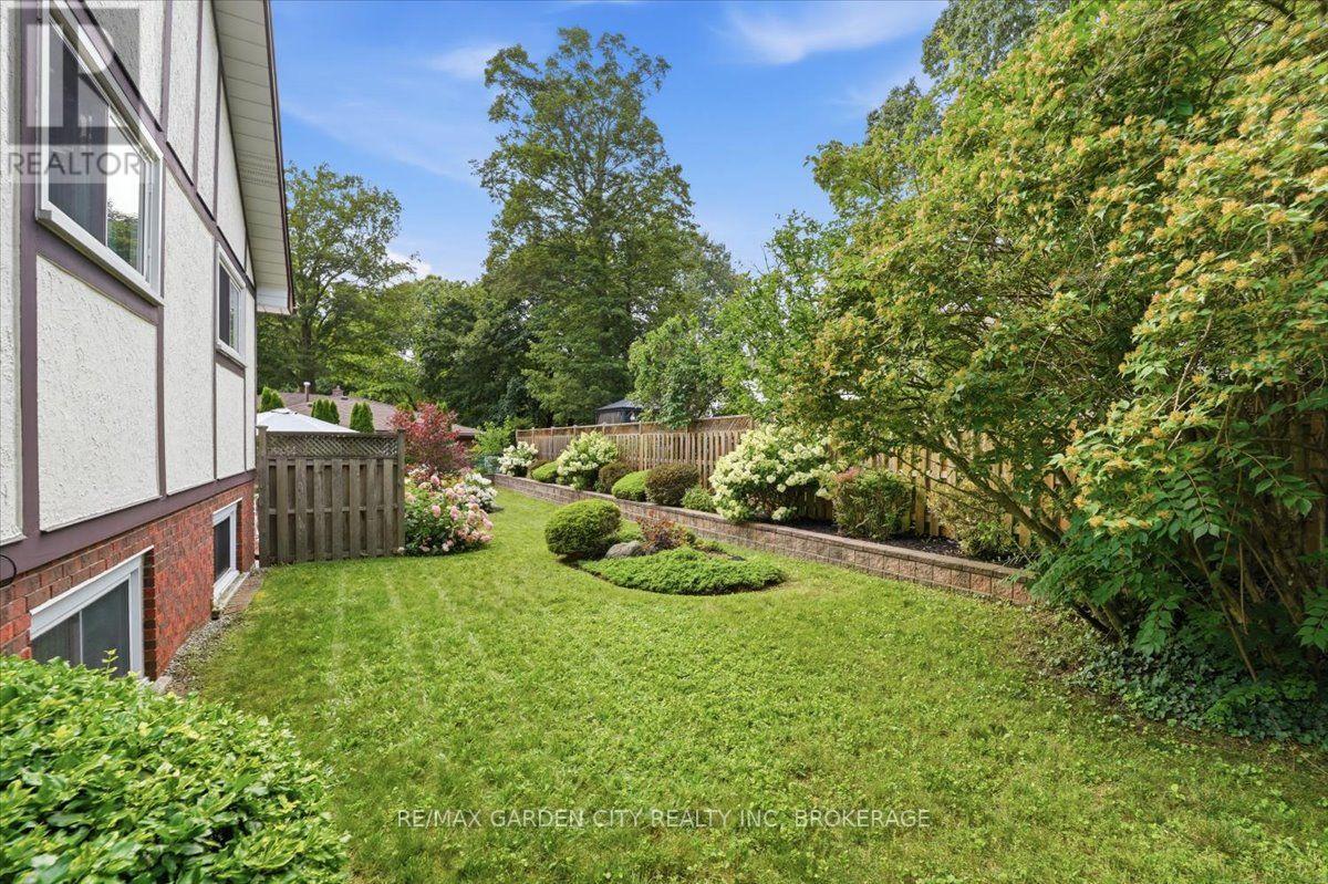 19 Berkhout Terrace, Pelham, Ontario  L3E 0H3 - Photo 42 - X14110866