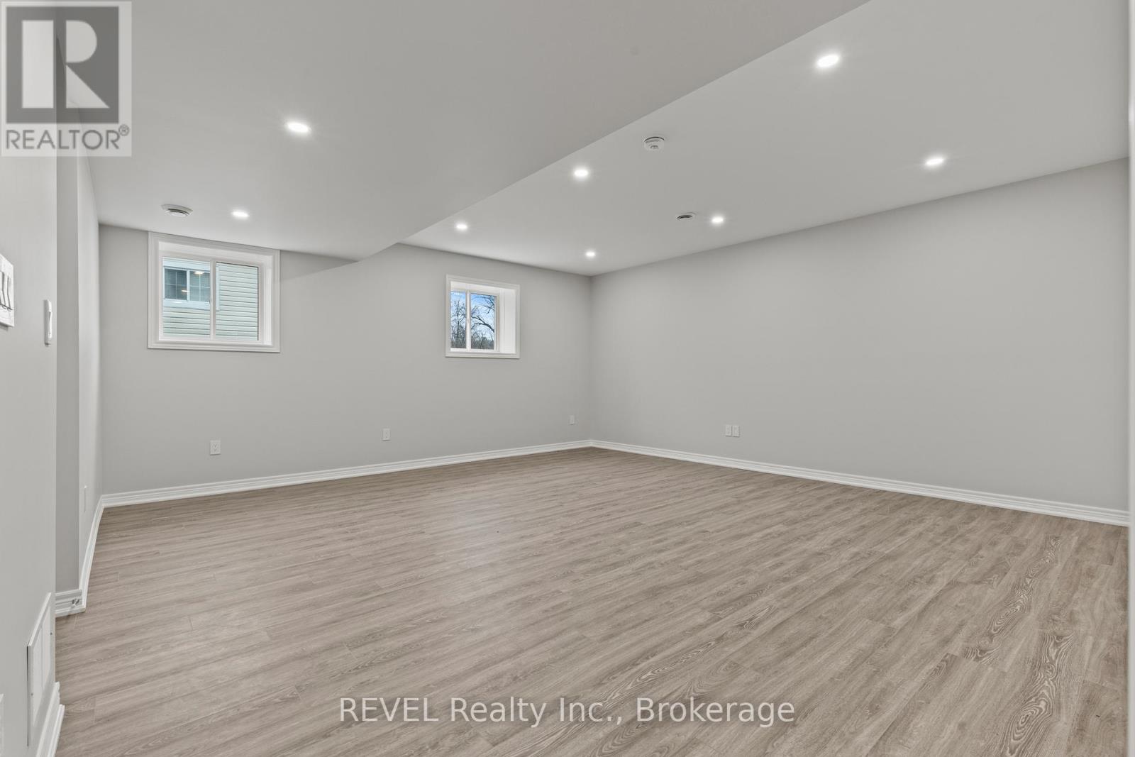 735 Dominion Road, Fort Erie, Ontario  L2A 1G9 - Photo 19 - X14112070