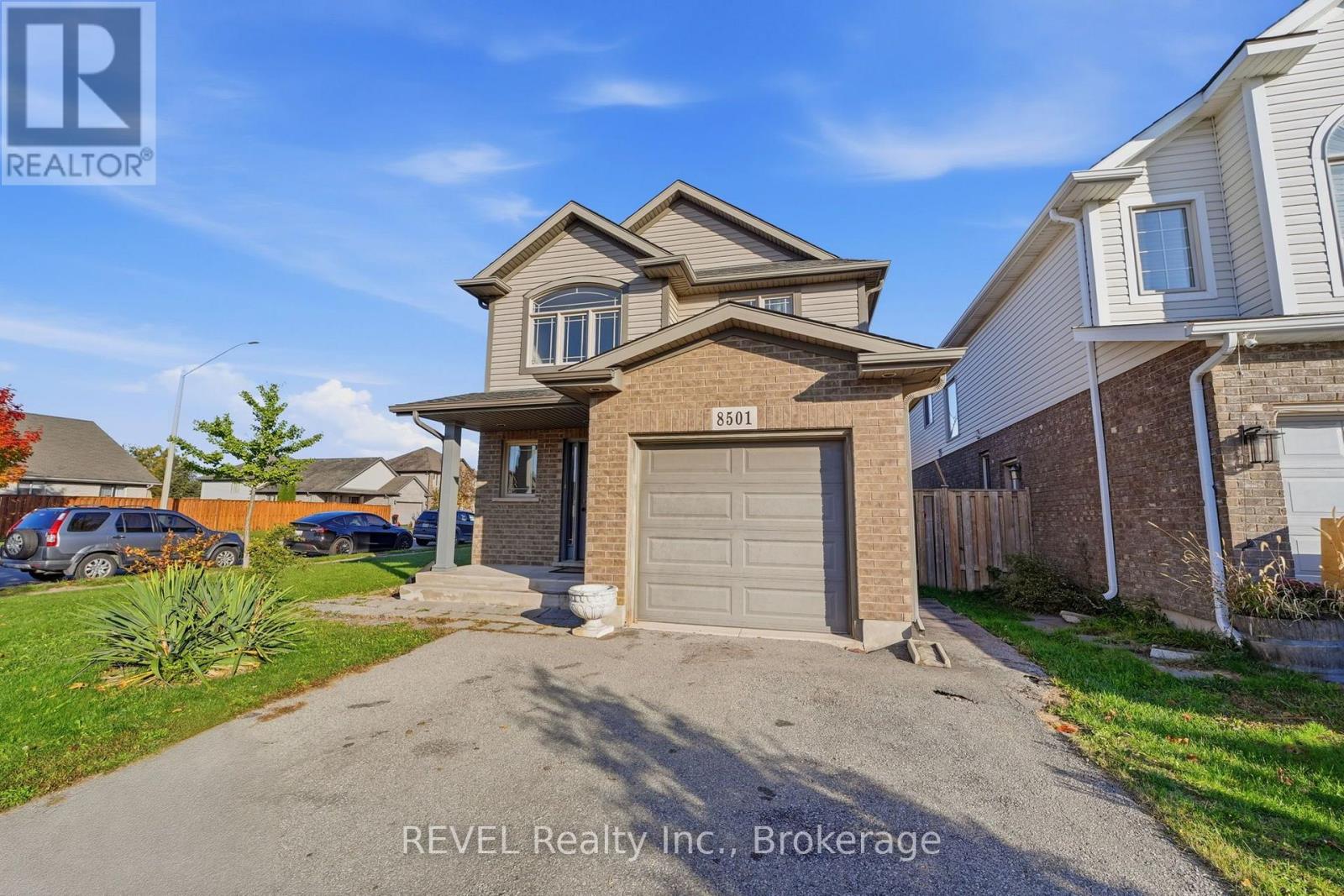 8501 Kelsey Crescent, Niagara Falls, Ontario  L2H 0B2 - Photo 2 - X14112174