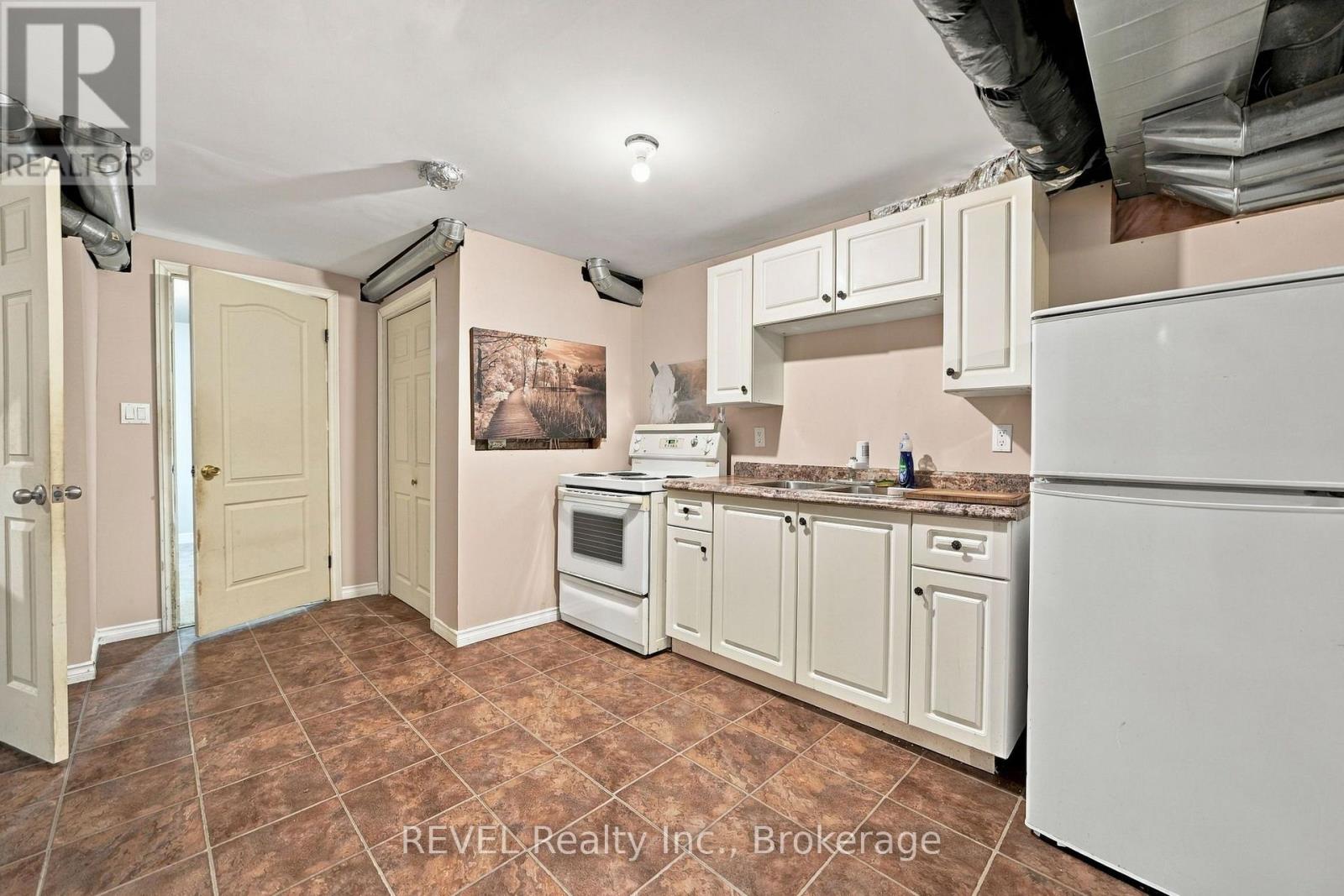 8501 Kelsey Crescent, Niagara Falls, Ontario  L2H 0B2 - Photo 32 - X14112174