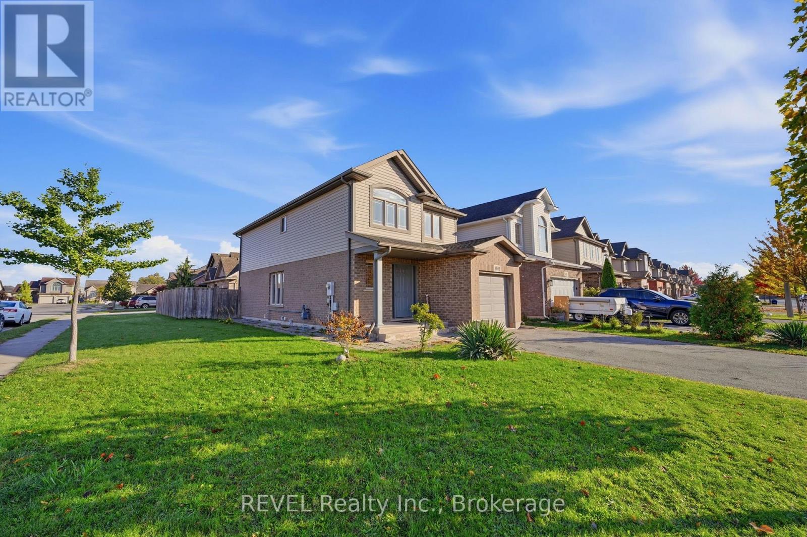 8501 Kelsey Crescent, Niagara Falls, Ontario  L2H 0B2 - Photo 5 - X14112174