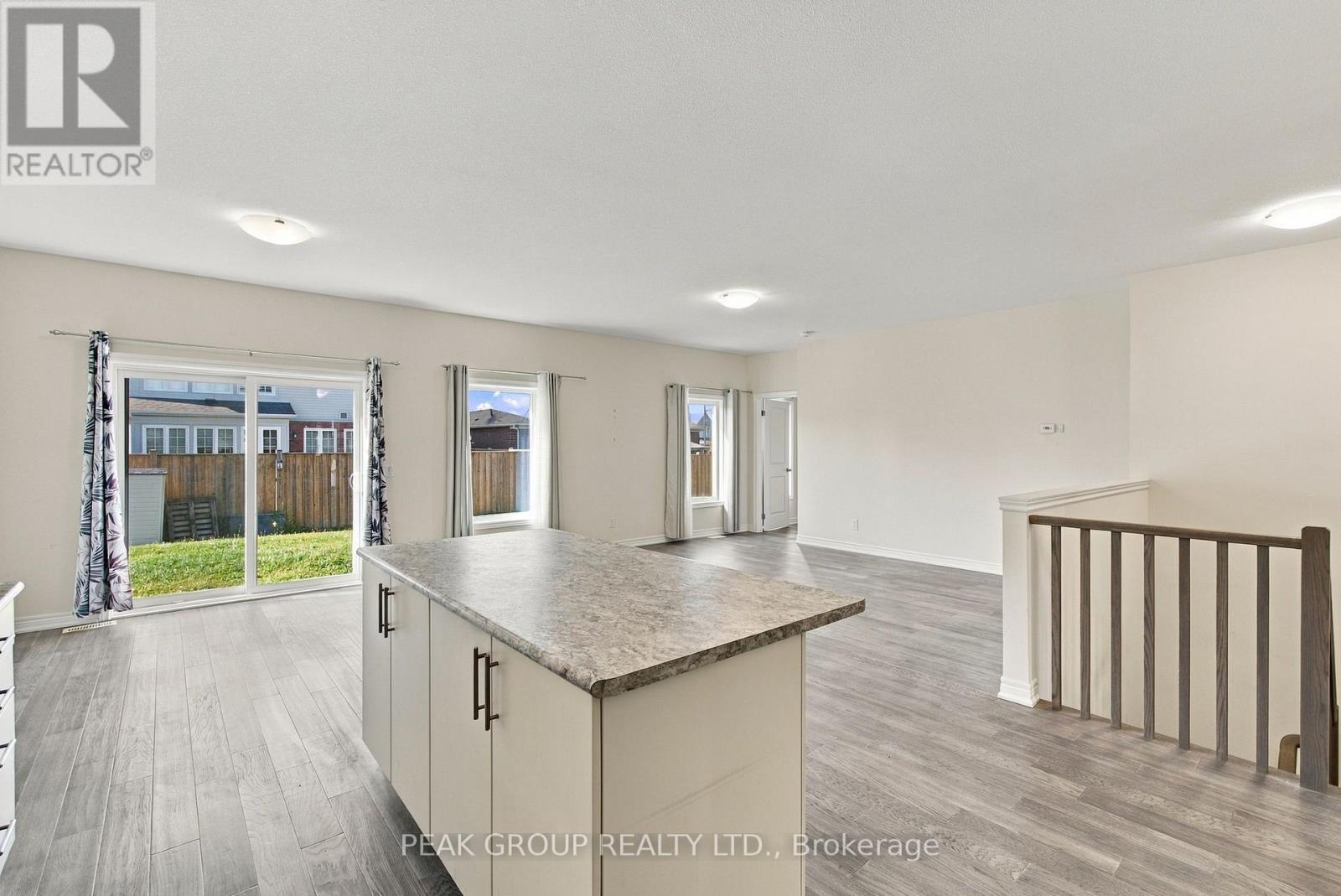 21 Barker Parkway, Thorold, Ontario  L2V 0B7 - Photo 10 - X14112264
